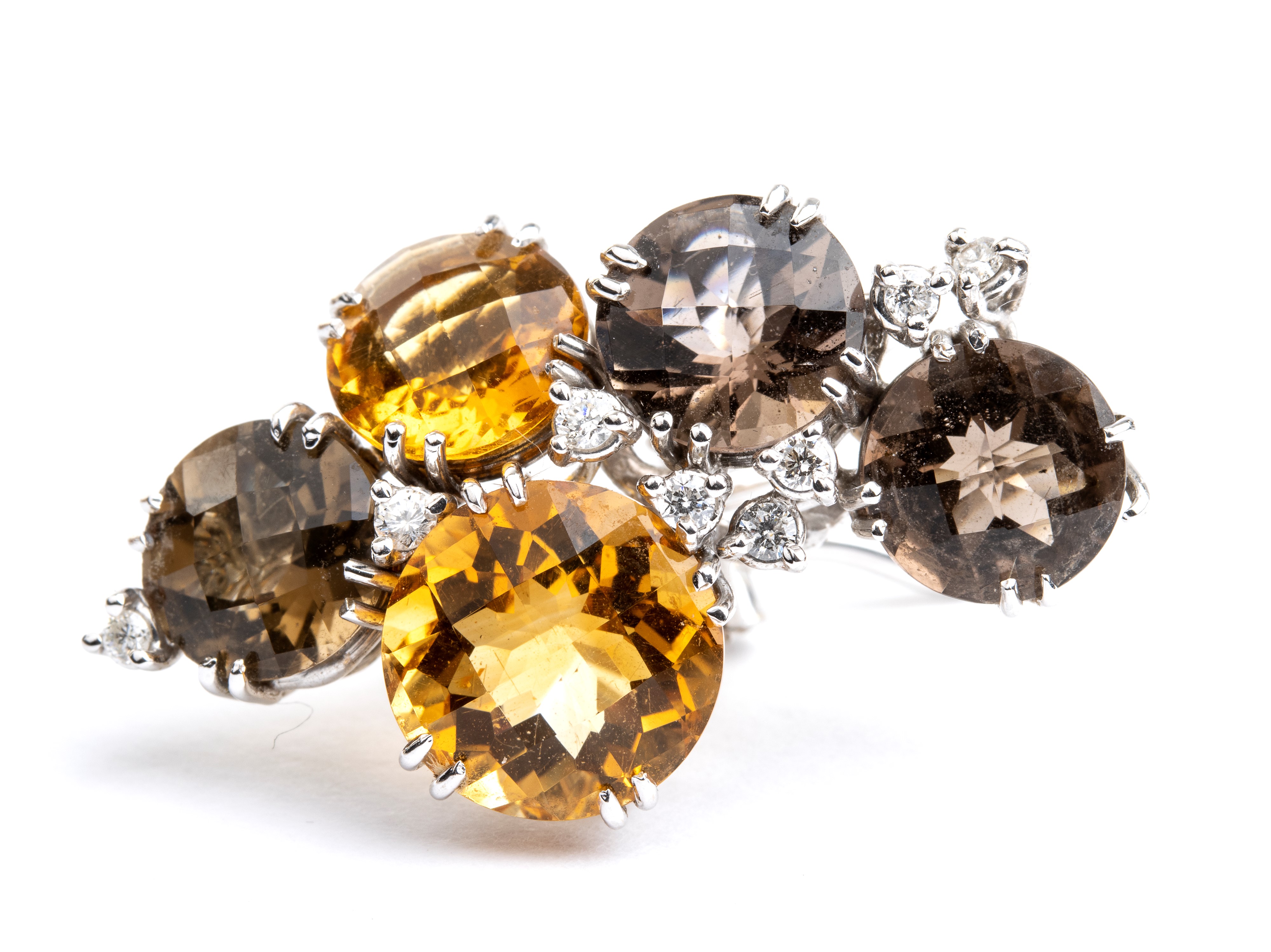 Paio di orecchini in oro con diamanti e quarzi