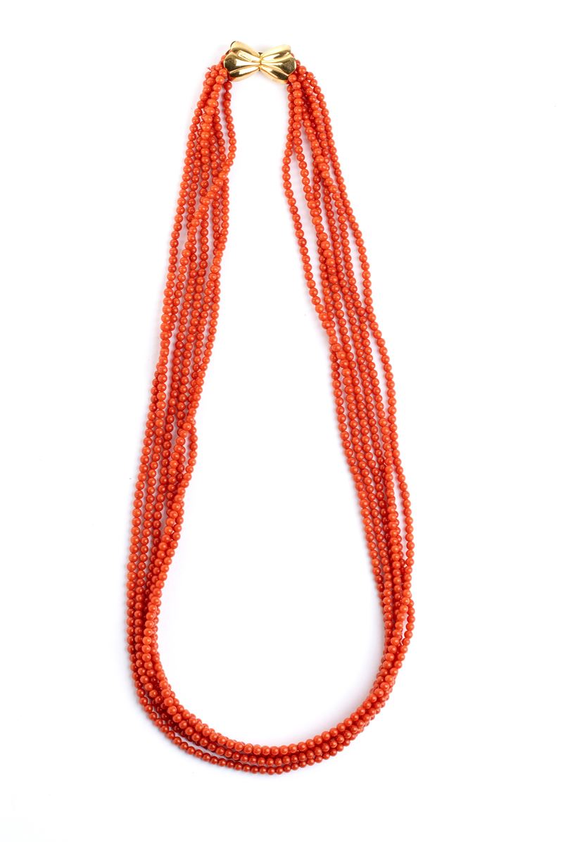 Collana in oro e corallo