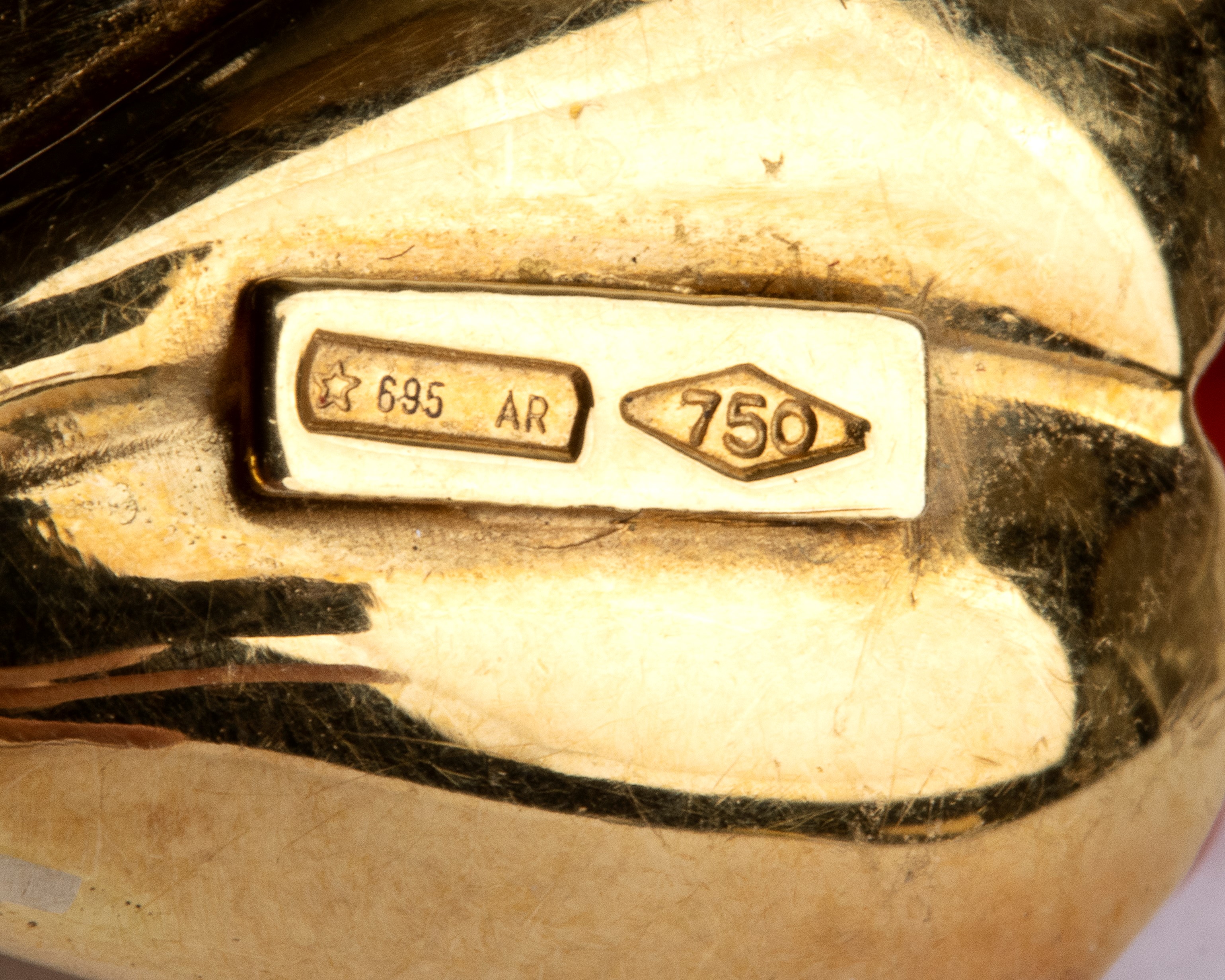 Collana in oro e corallo