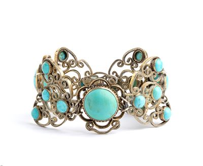 Bracciale in argento con turchesi, motivo a volute e cabochon