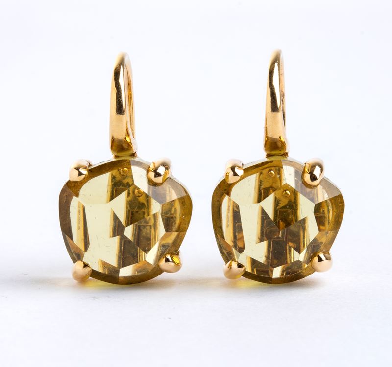 Collezione Lola: orecchini in oro con quarzi