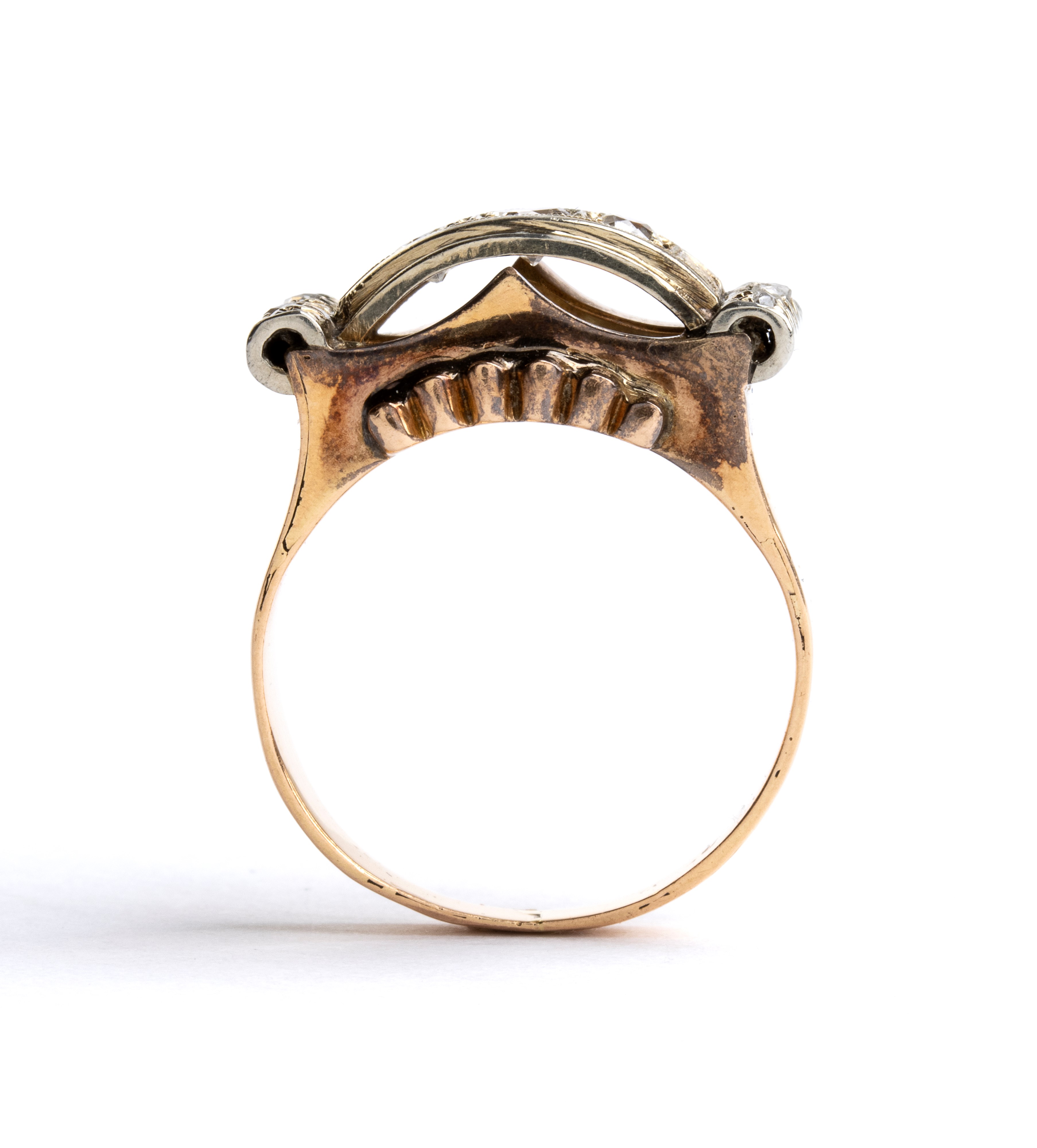 Anello a fascia, oro 18k con diamanti (anni '40)