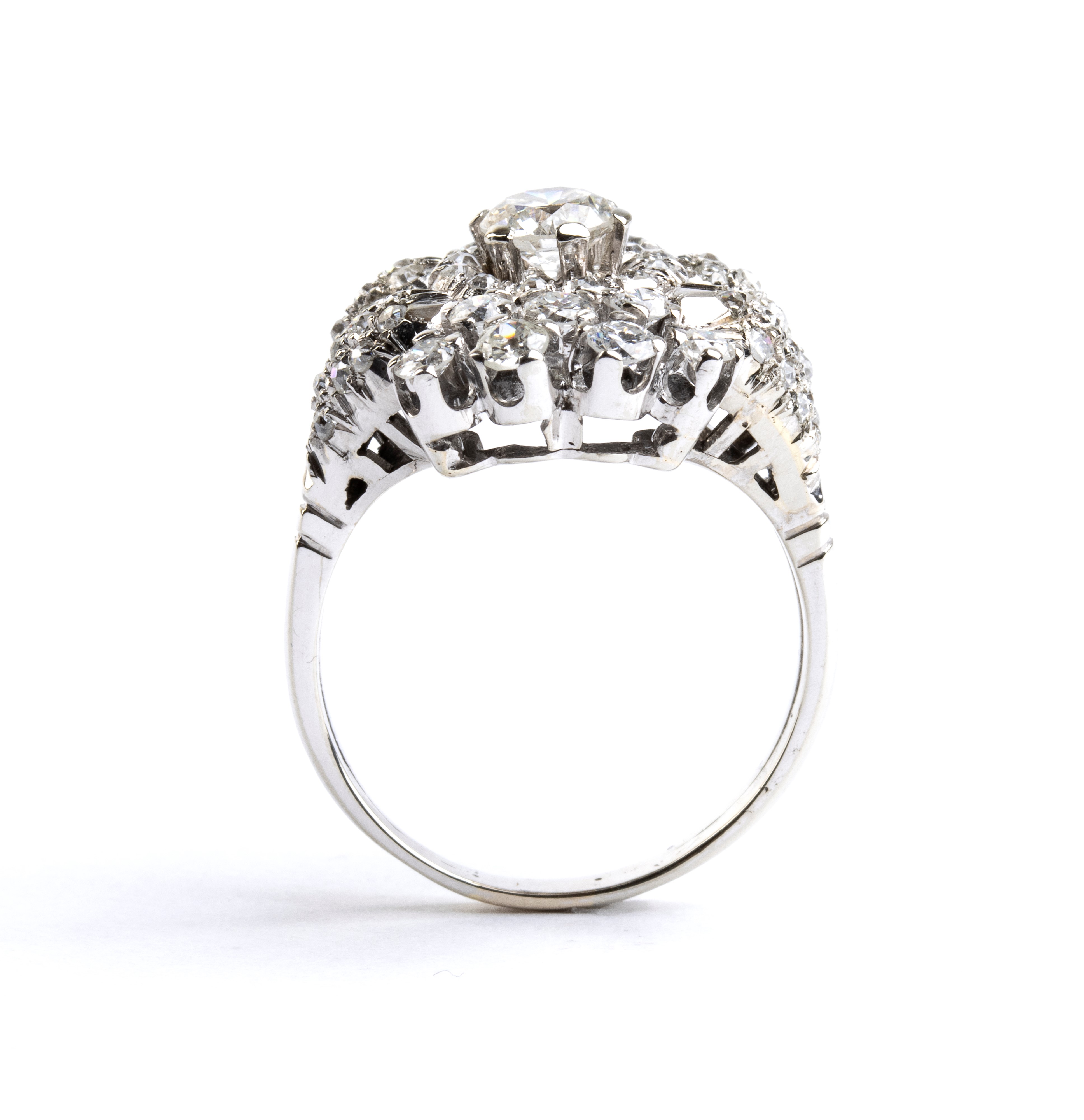 Anello in oro con diamanti