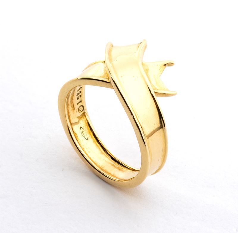 Tiffany & Co.® - Tiffany & Co., Anello a nastro in oro giallo 18k