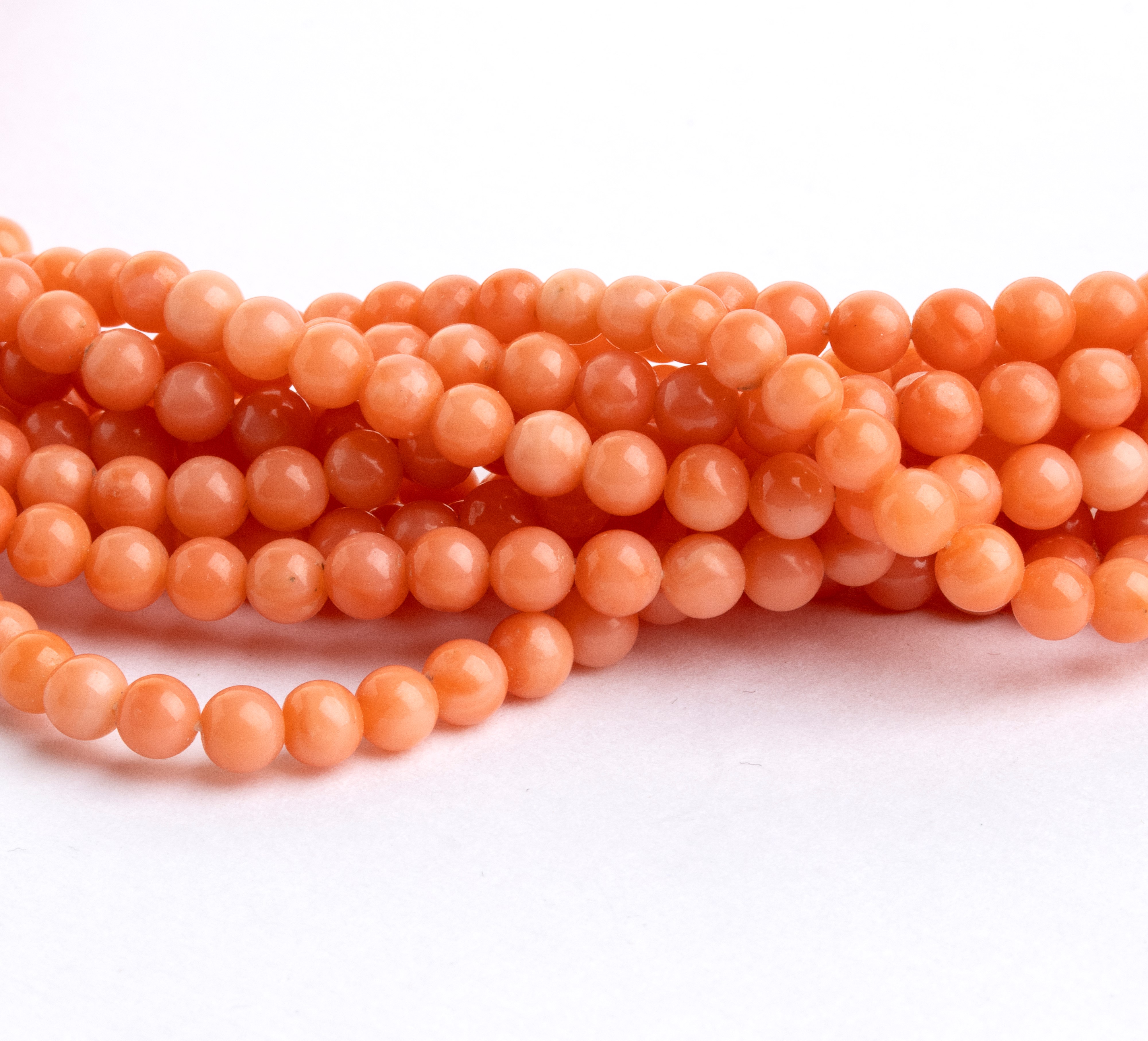 Collana in oro giallo 18k e corallo Cerasuolo (Corallum Eliatus)