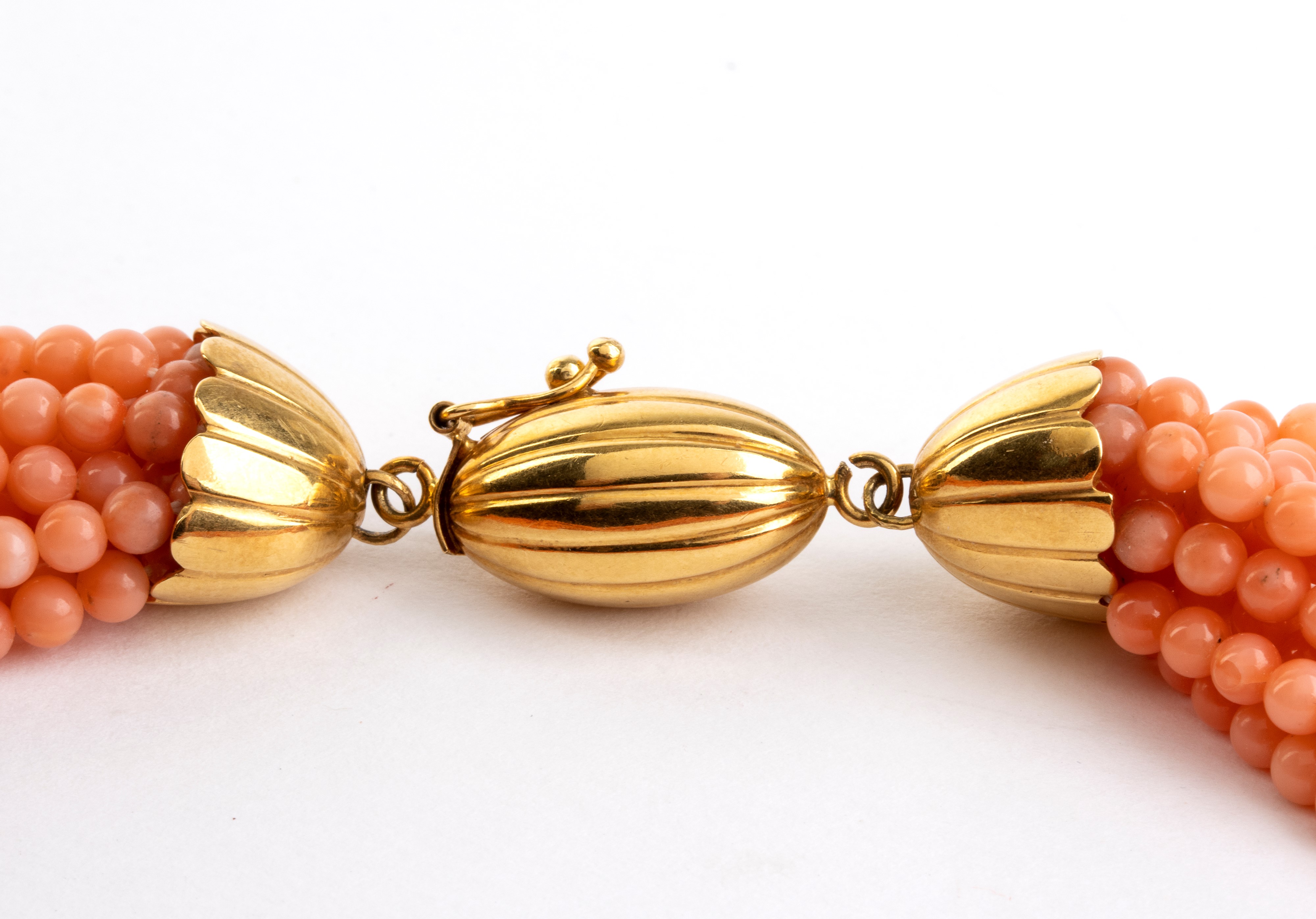 Collana in oro giallo 18k e corallo Cerasuolo (Corallum Eliatus)
