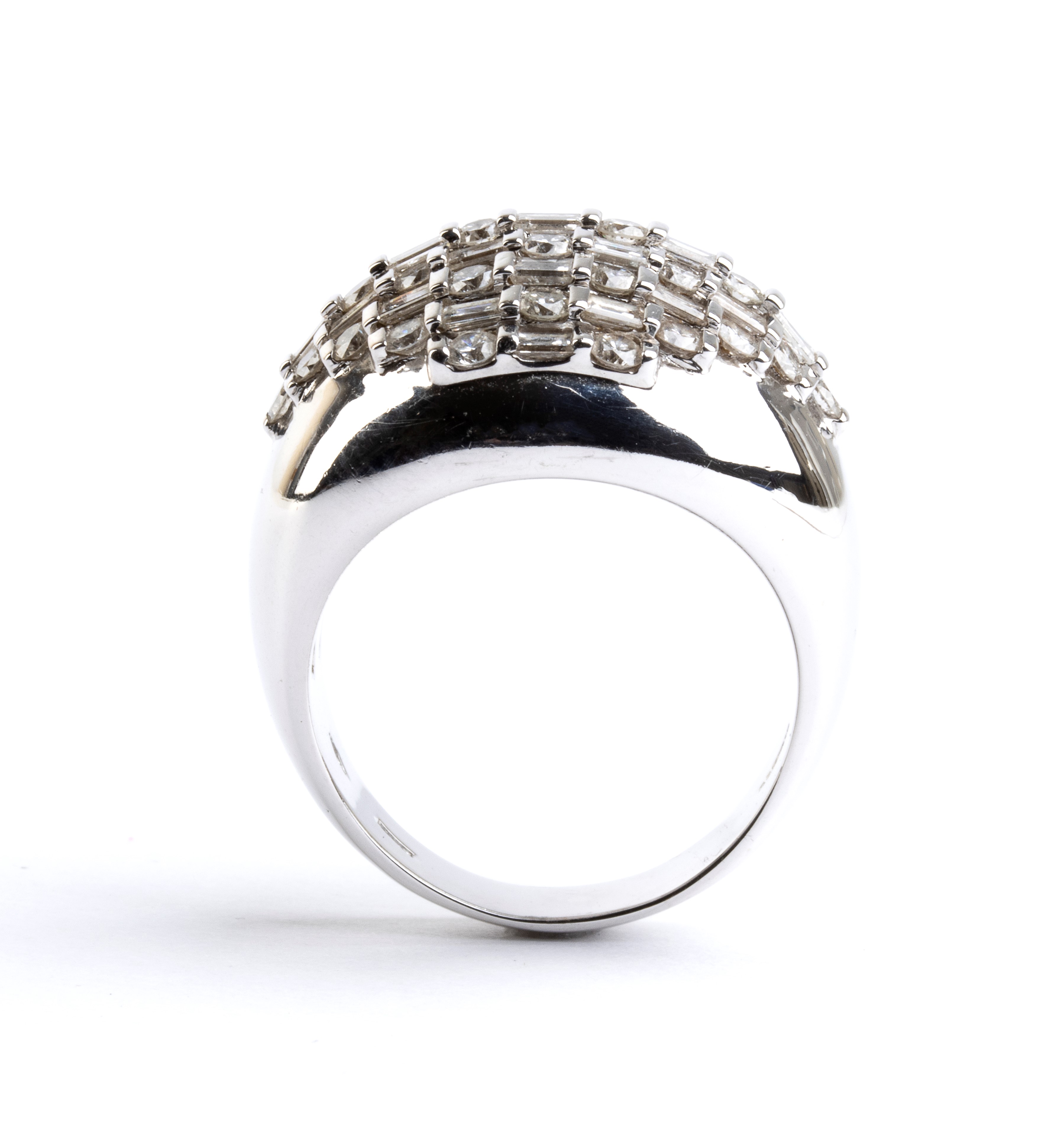 Damiani - Anello in oro bianco 18k con diamanti in pavé