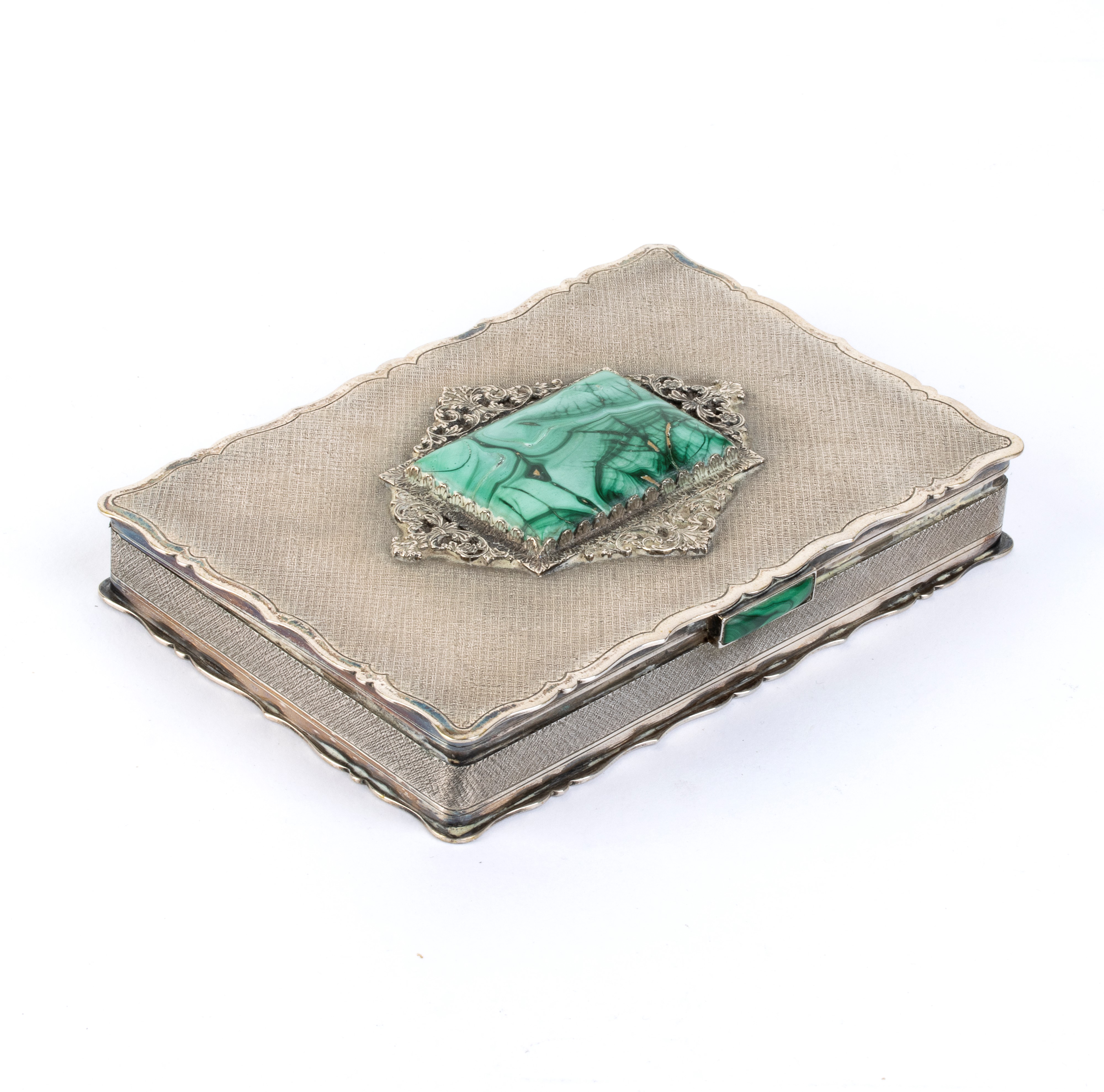 Scatola in argento 800 e malachite, Italia, XIX secolo