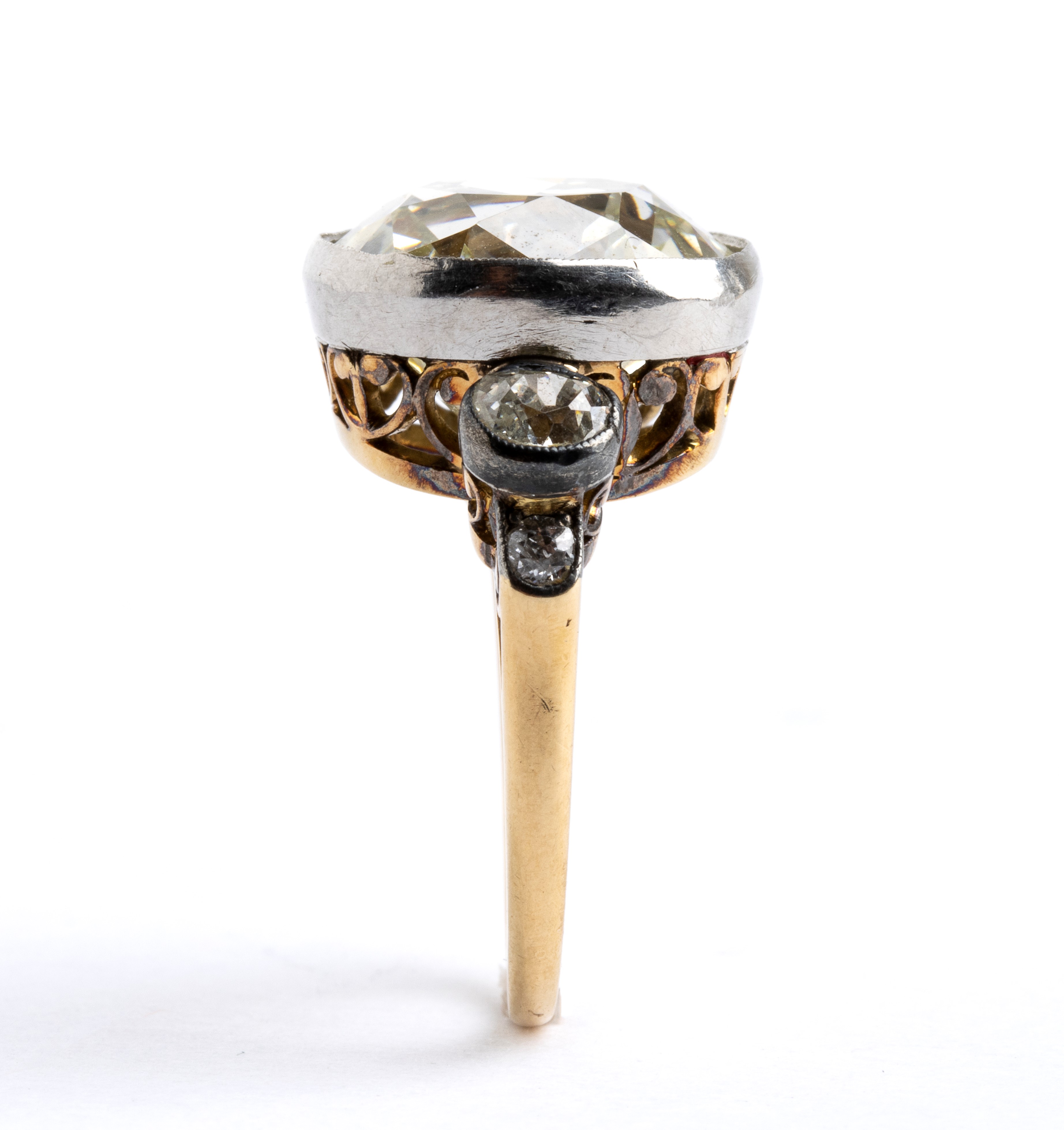 Medea Mei Figner, Anello in oro giallo e argento con diamanti (inizio XX secolo)