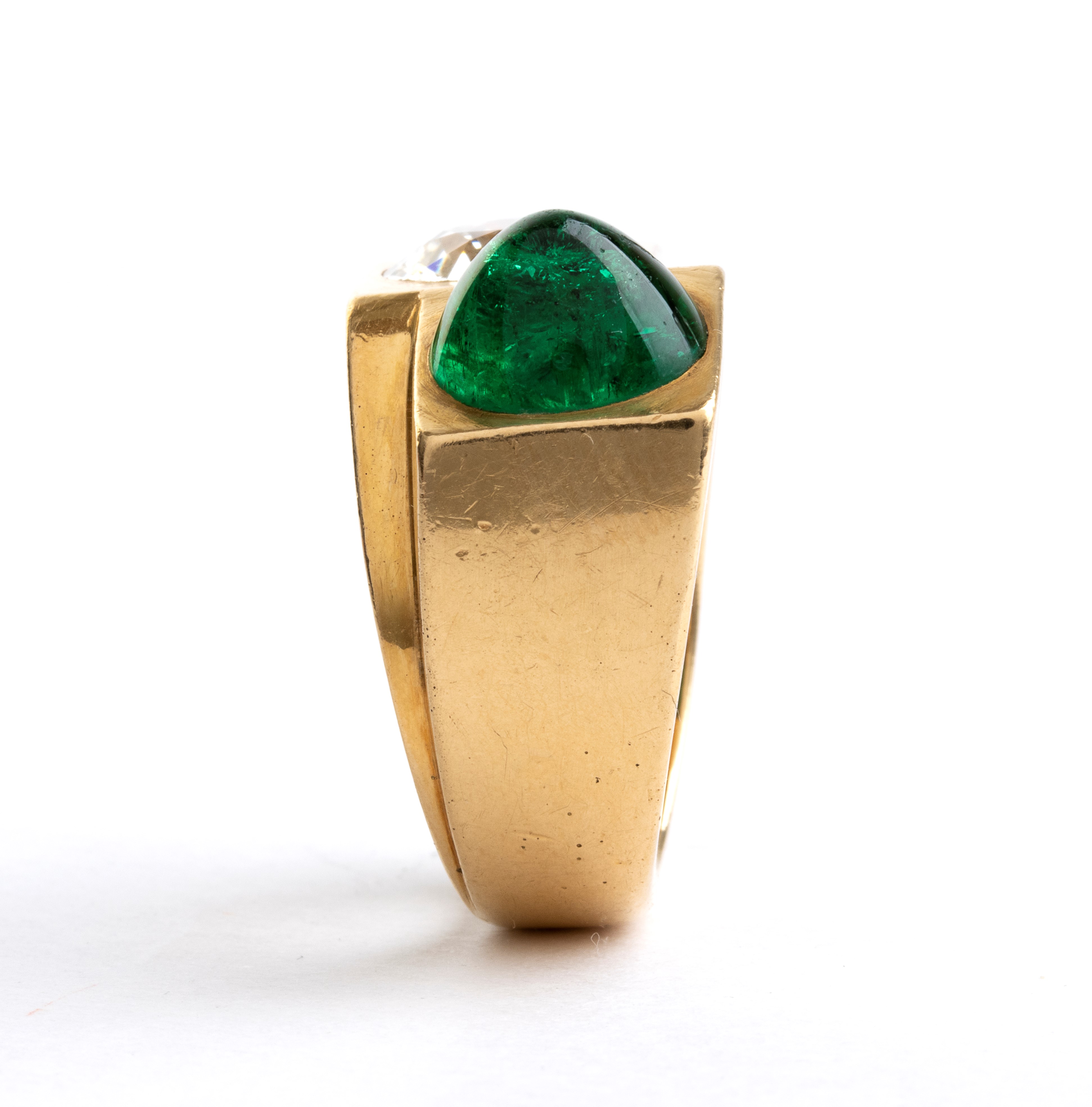 Medea Mei Figner, Anello in oro con diamante e cabochon di smeraldo, anni ’40
