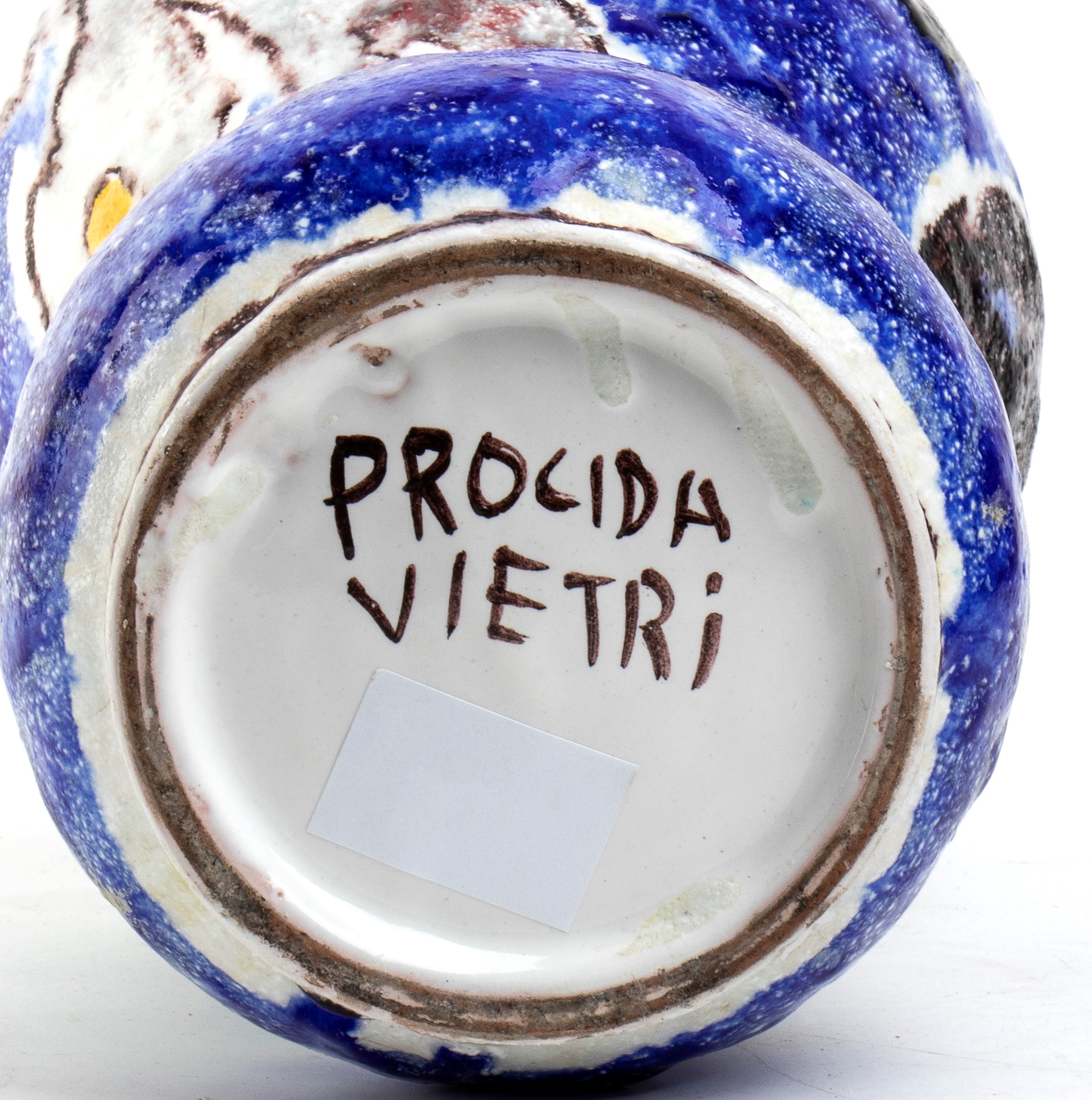 Vaso policromo con figure zoomorfe