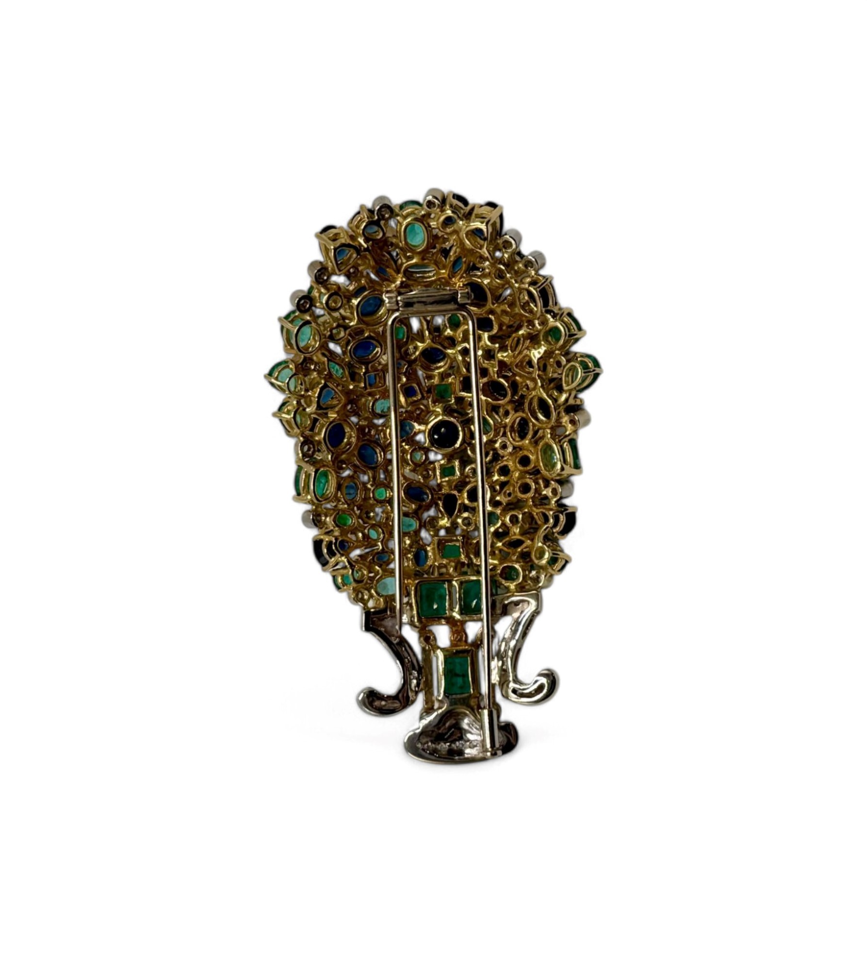 Spilla in oro 18k con vaso di fiori, diamanti, zaffiri e smeraldi
