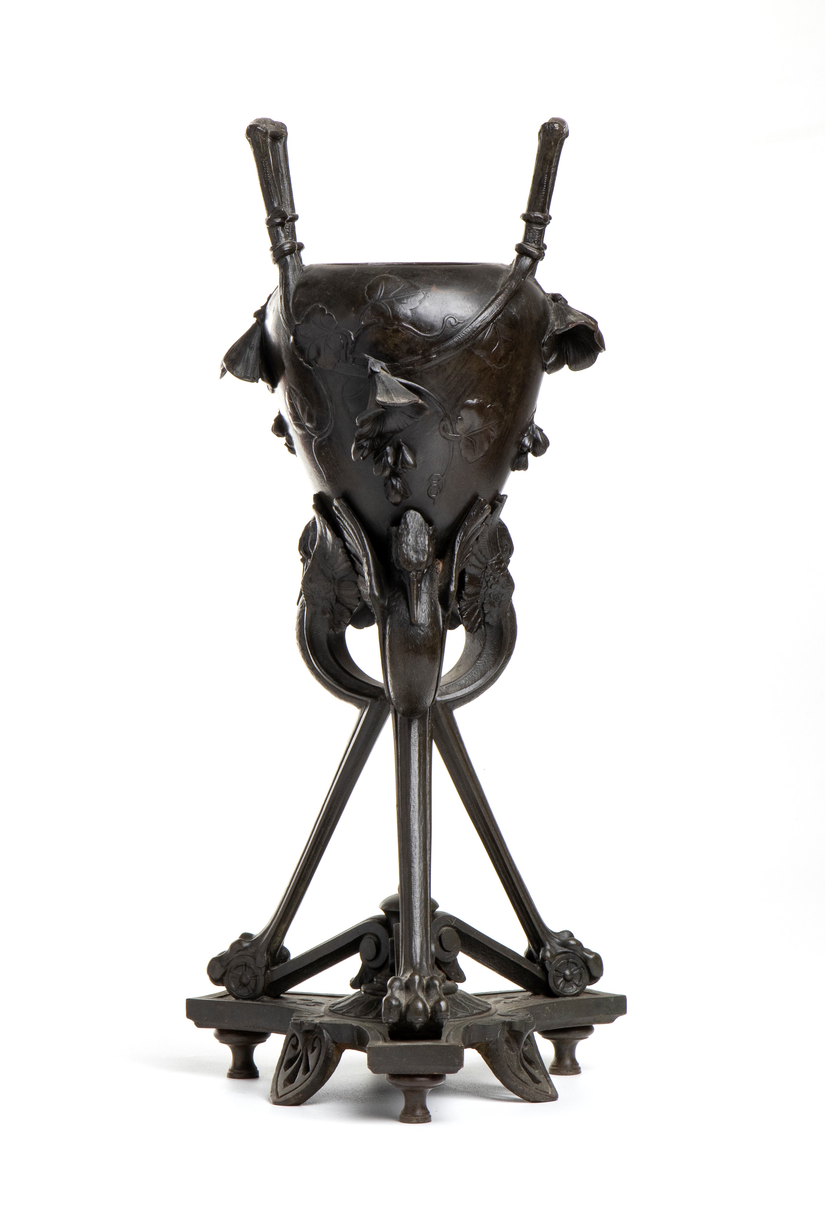 Coppia di Vasi Francesi Art Nouveau in Bronzo