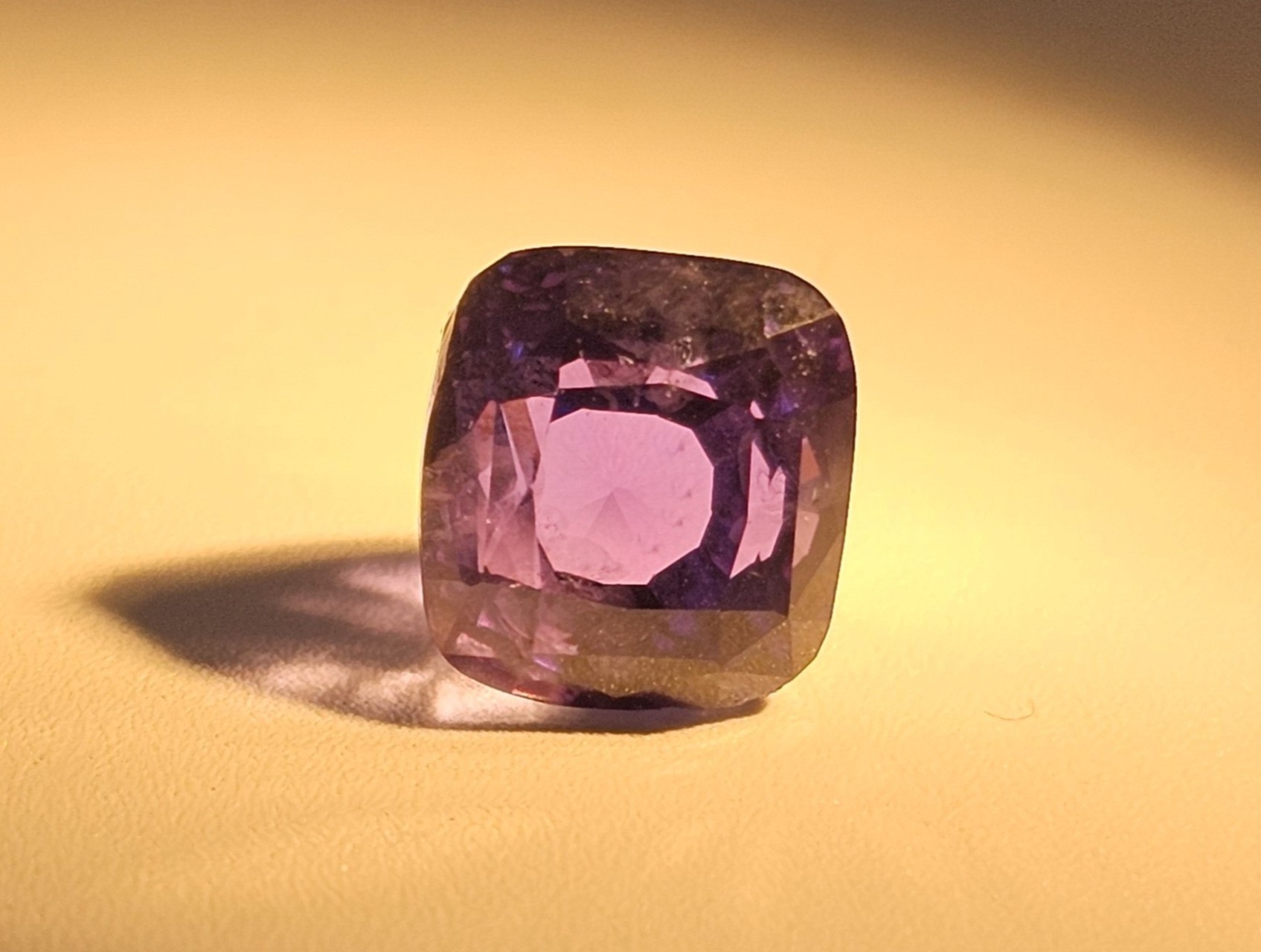 Zaffiro cangiante 8.91 ct
