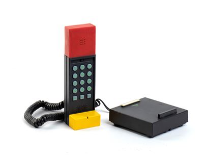 Telefono Enorme