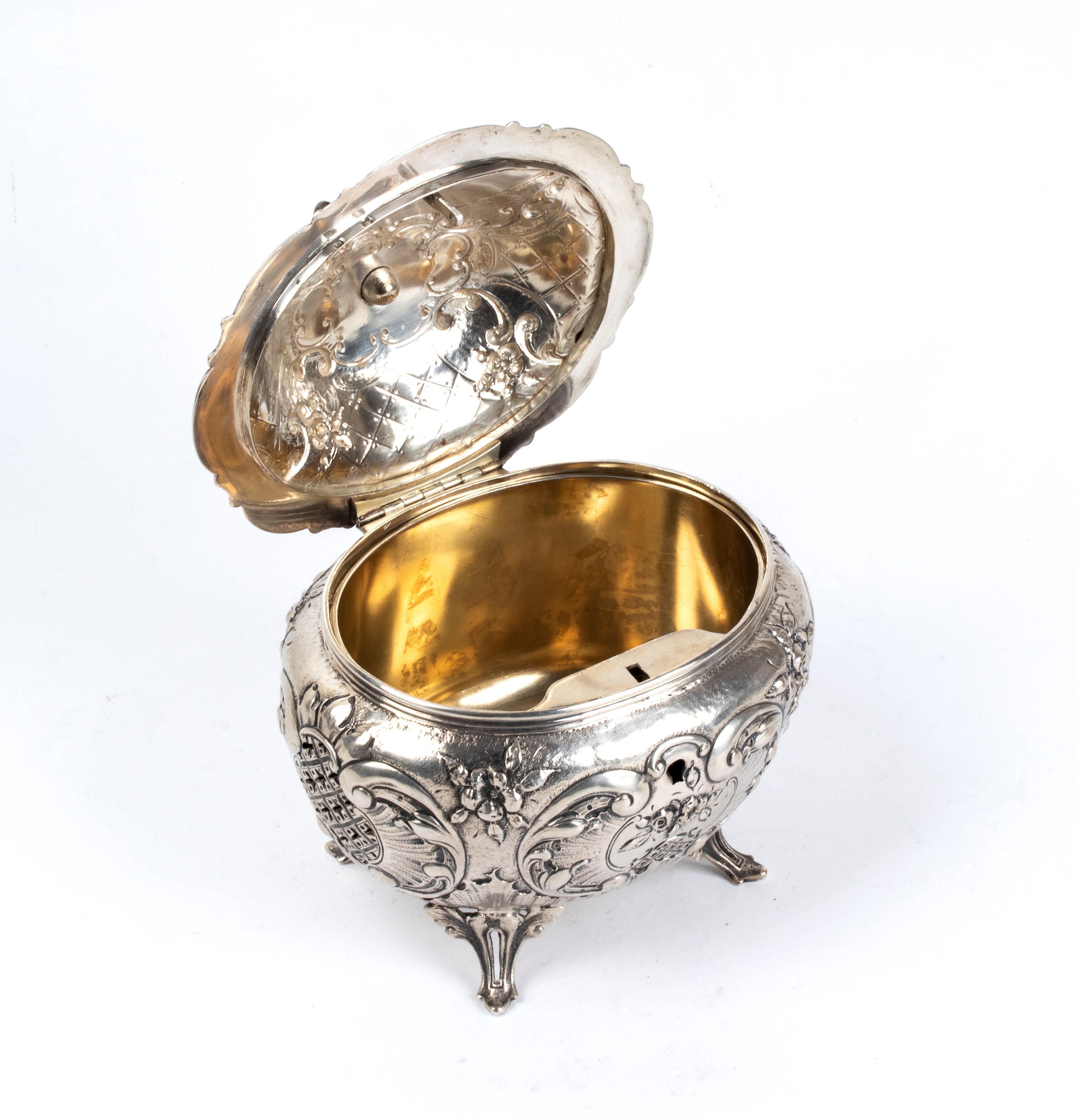 Tea caddy austriaco in argento