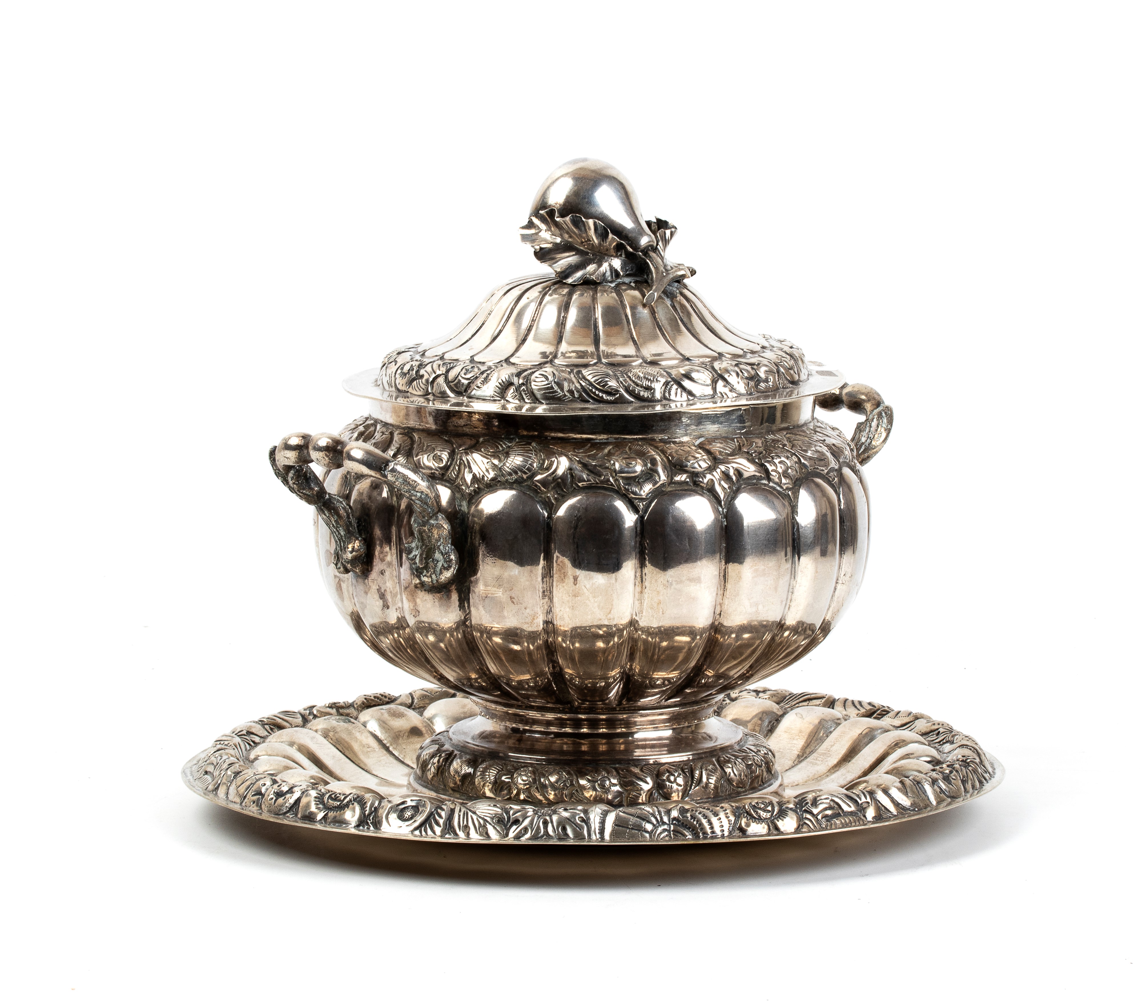 Zuppiera italiana in argento con sottopiatto