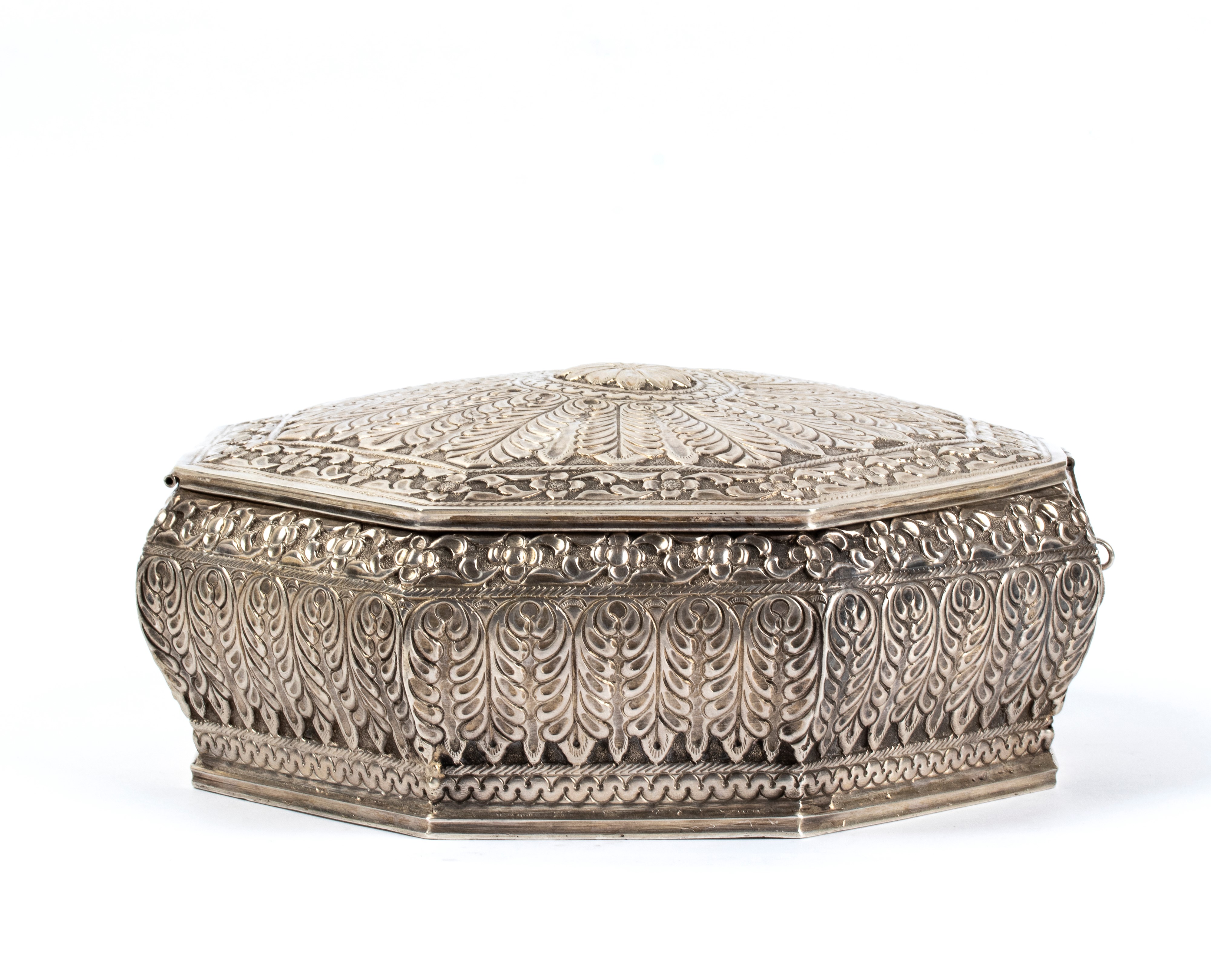 Scatola indiana in argento