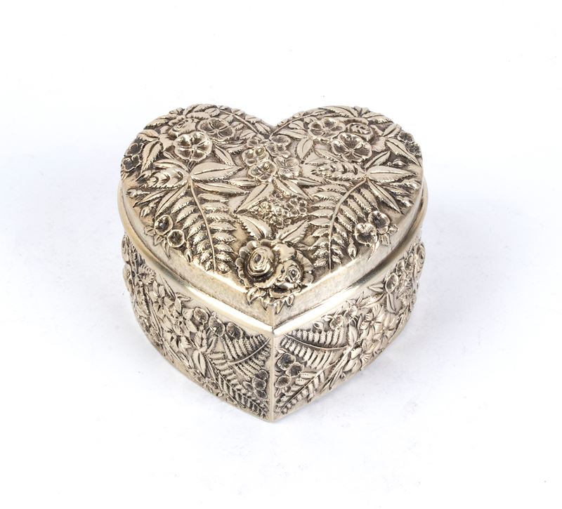 Scatola americana a cuore in argento