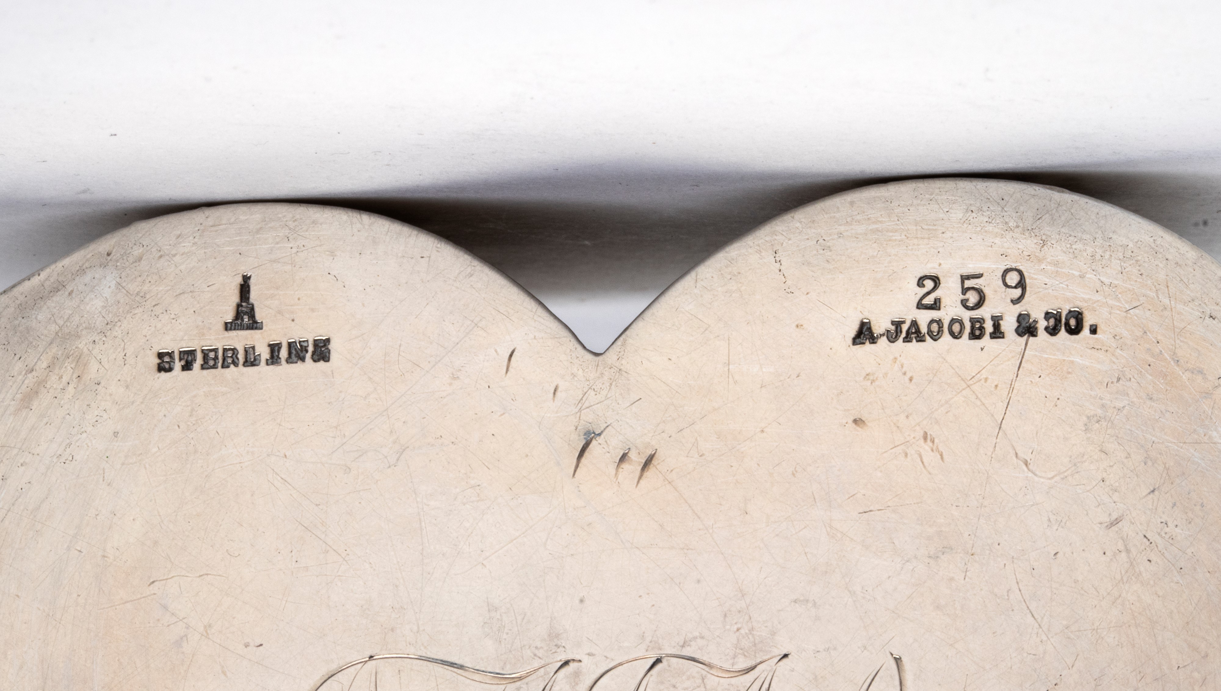 Scatola americana a cuore in argento