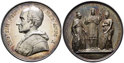 Roma. Leone XIII (1878-1903). Medaglia 1887 A. X la Chiesa Stante tra la Spagna e la Germania. Ba...