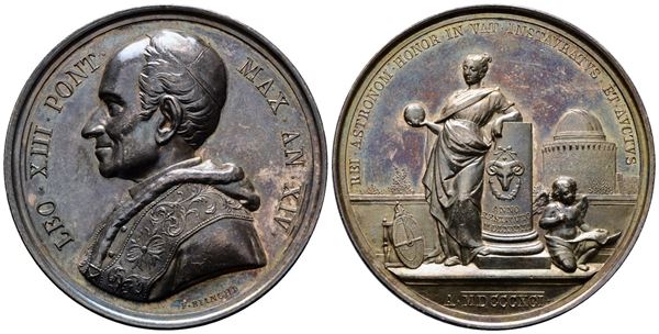 ROMA. Leone XIII (1878-1903). Medaglia 1891 A. XIV Istituzione della specola vaticana. BART.891; Ag; 36,64gr; 43,55mm. Bellissima patina di antica collezione su fondi lucenti.