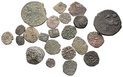 Sicilia. Lotto di N. 22 Monete Medievali da Identificare. Nominali, Metalli e Conservazioni Varie...