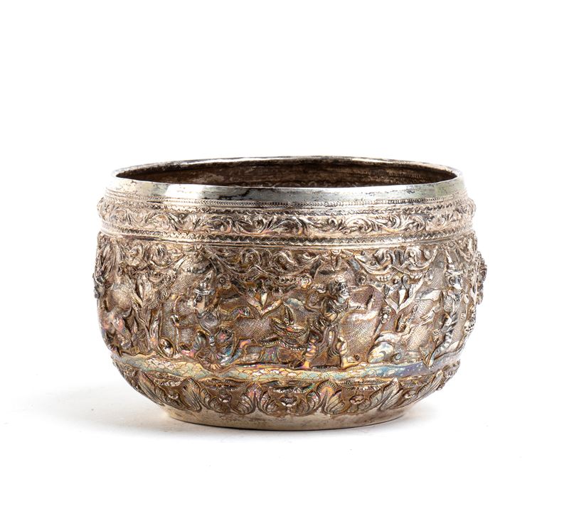 Ciotola Thabeik birmana in argento