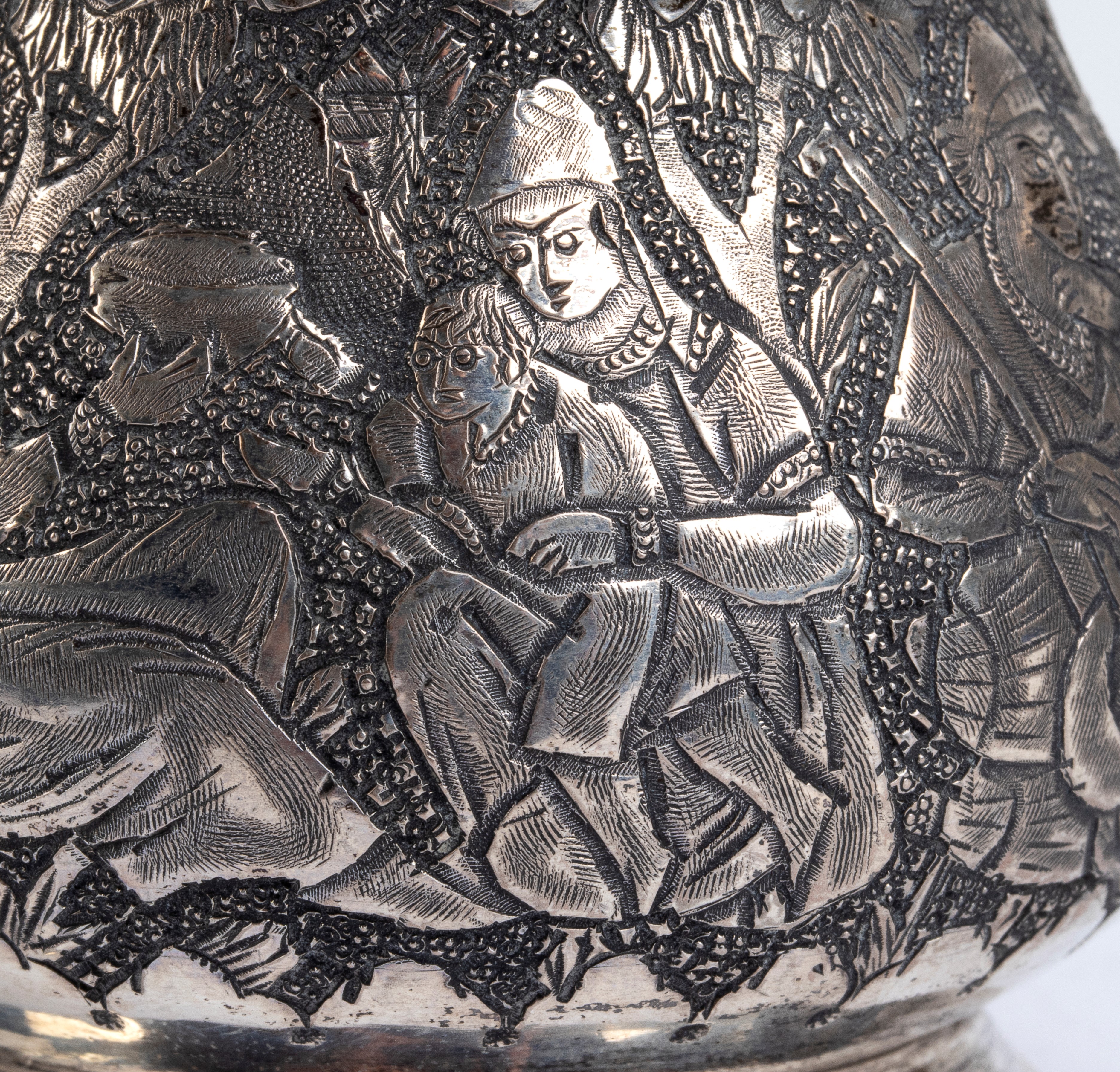 Coppa in argento con coperchio, XIX secolo