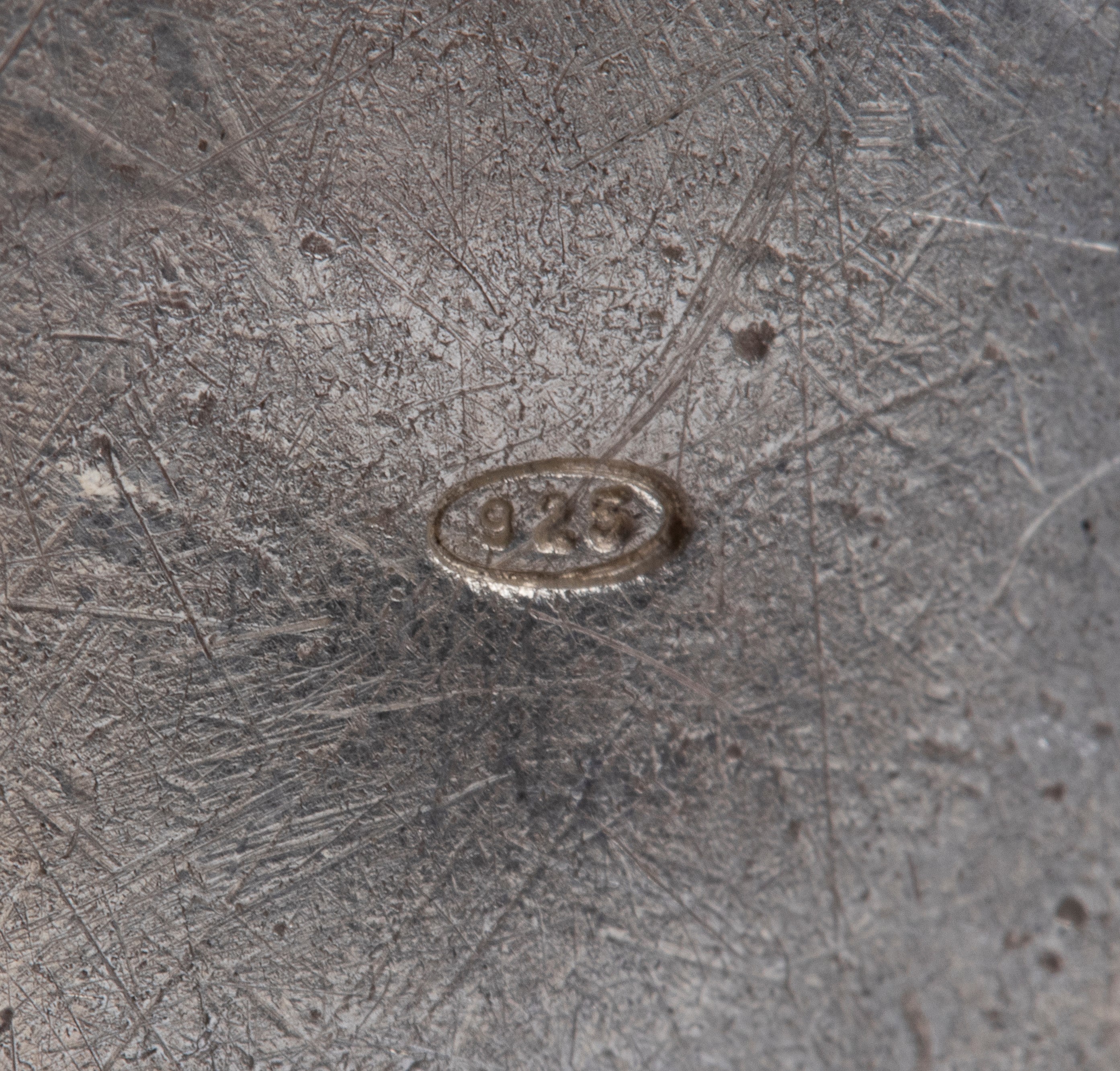 Scatola indiana in argento