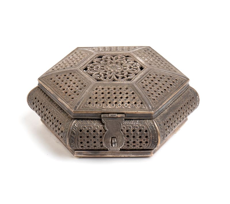 Scatola indiana in argento