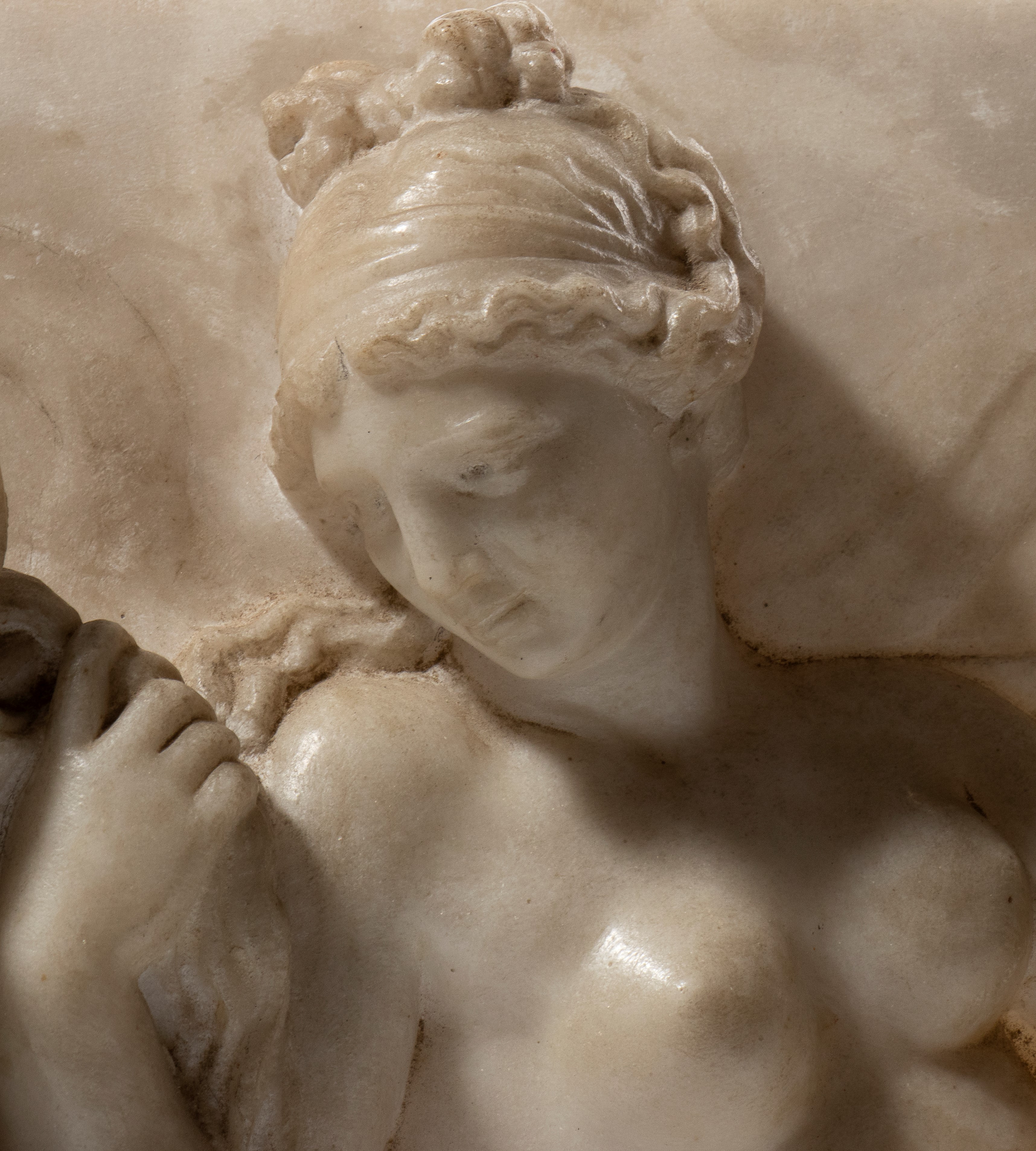 Bassorilievo in marmo raffigurante scena mitologica, XIX secolo
