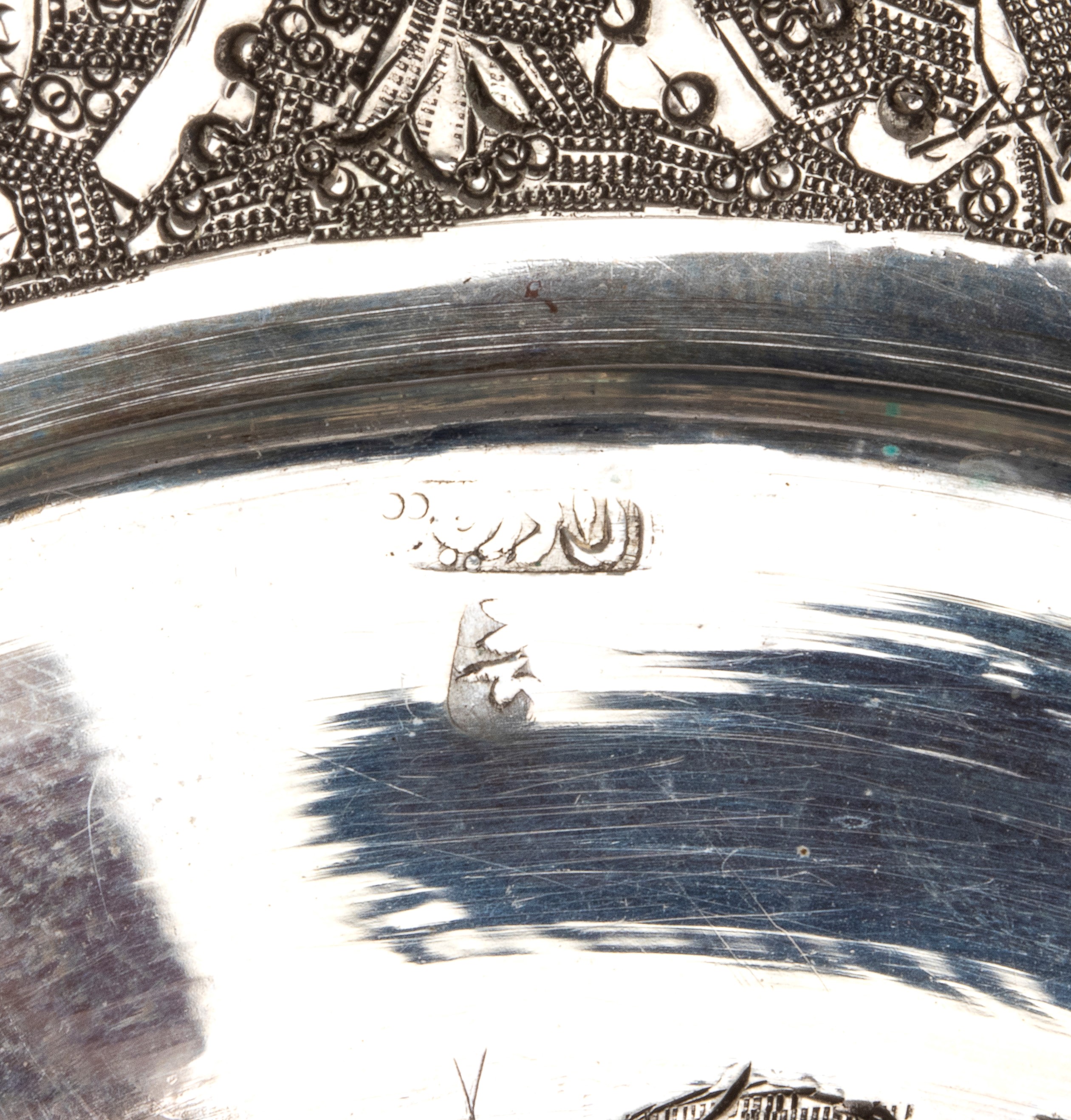 Gruppo di 6 piatti indiani in argento