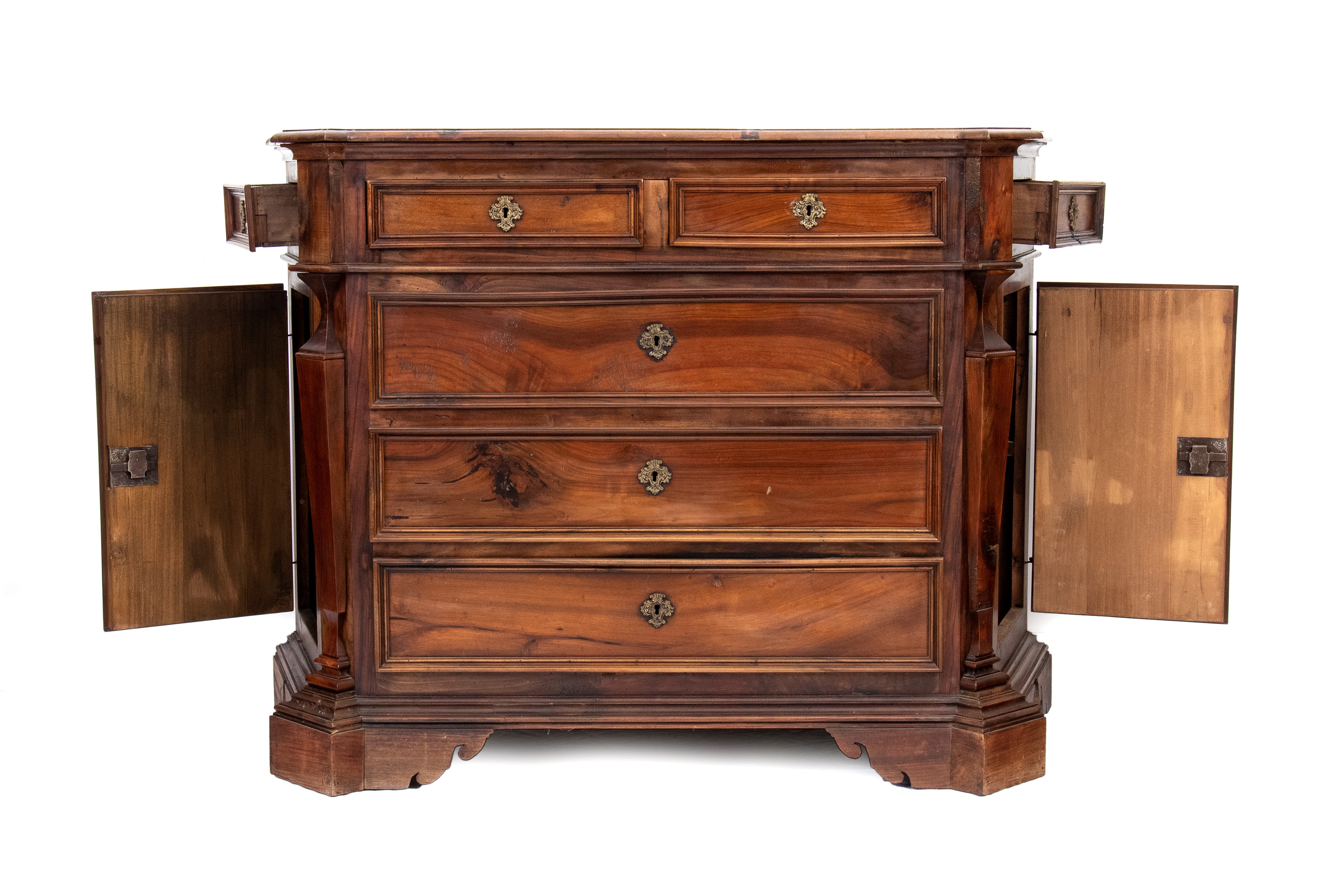 Canterano italiano, legno di noce, Umbria, XX secolo