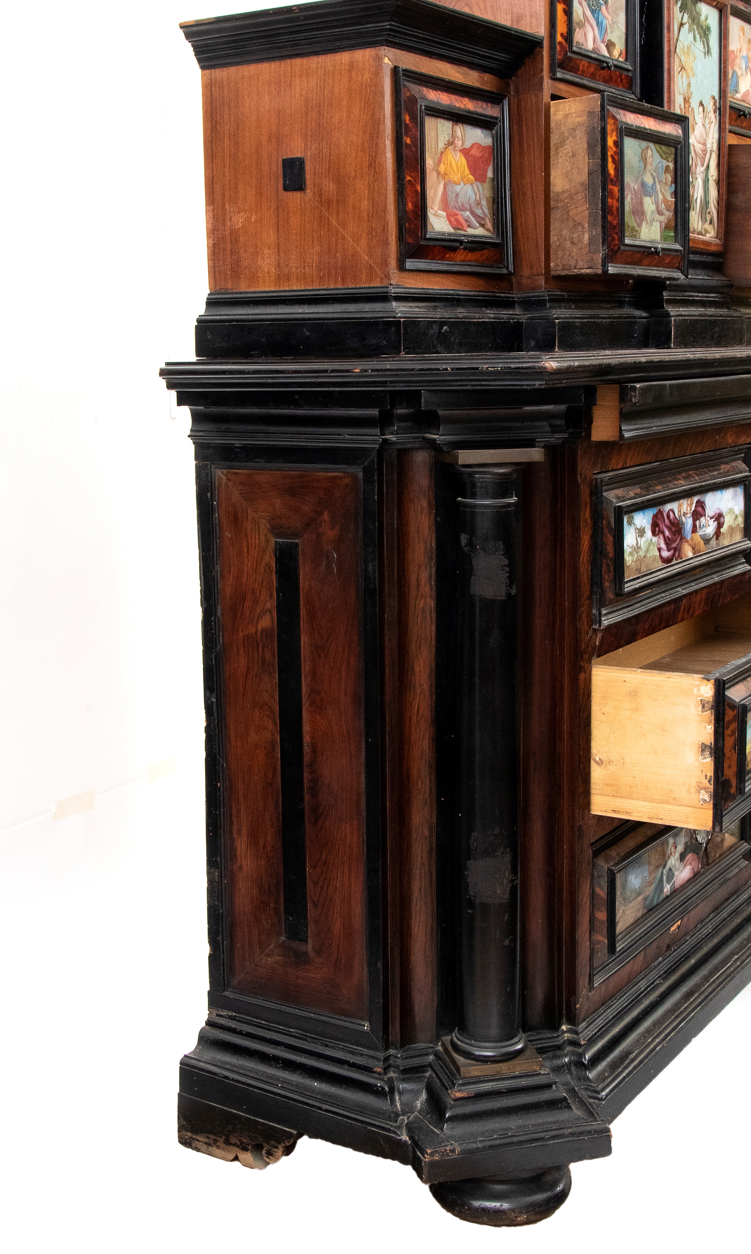 Stipo commode, palissandro e tartaruga, Roma, XVIII secolo