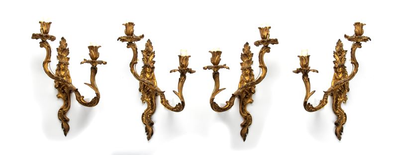 Applique dorate francesi, XVIII secolo, coppia in bronzo dorato