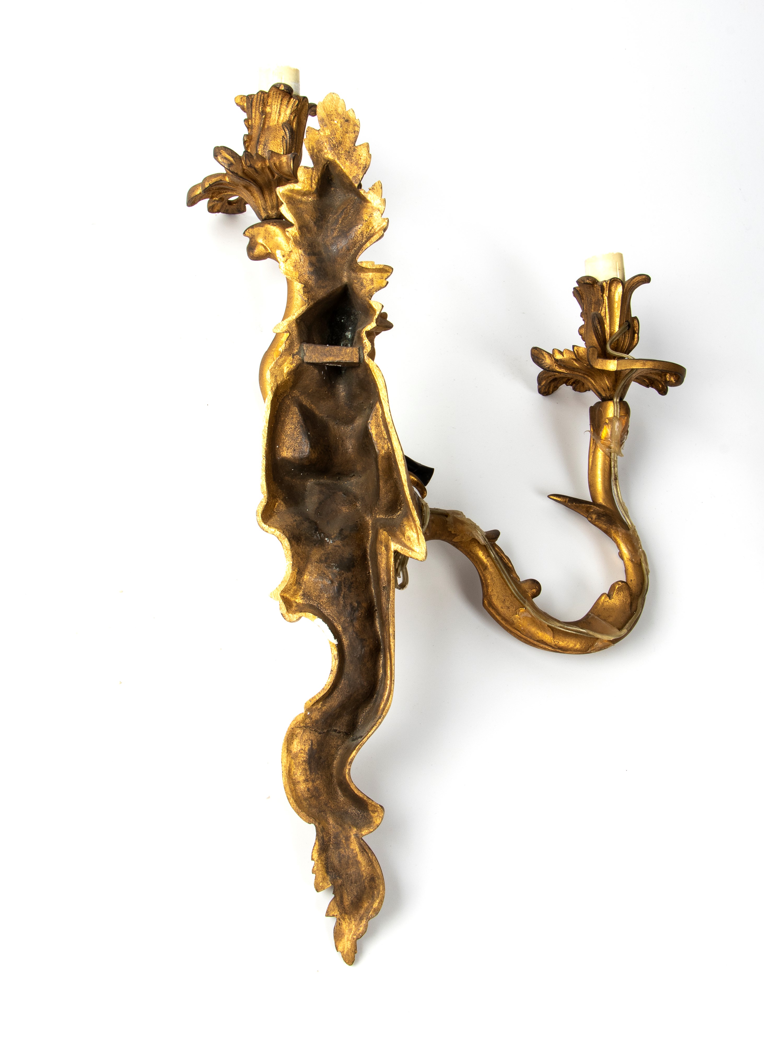 Applique dorate francesi, XVIII secolo, coppia in bronzo dorato