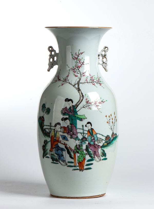 Vaso a balaustro decorato a smalti “Qianjiang”