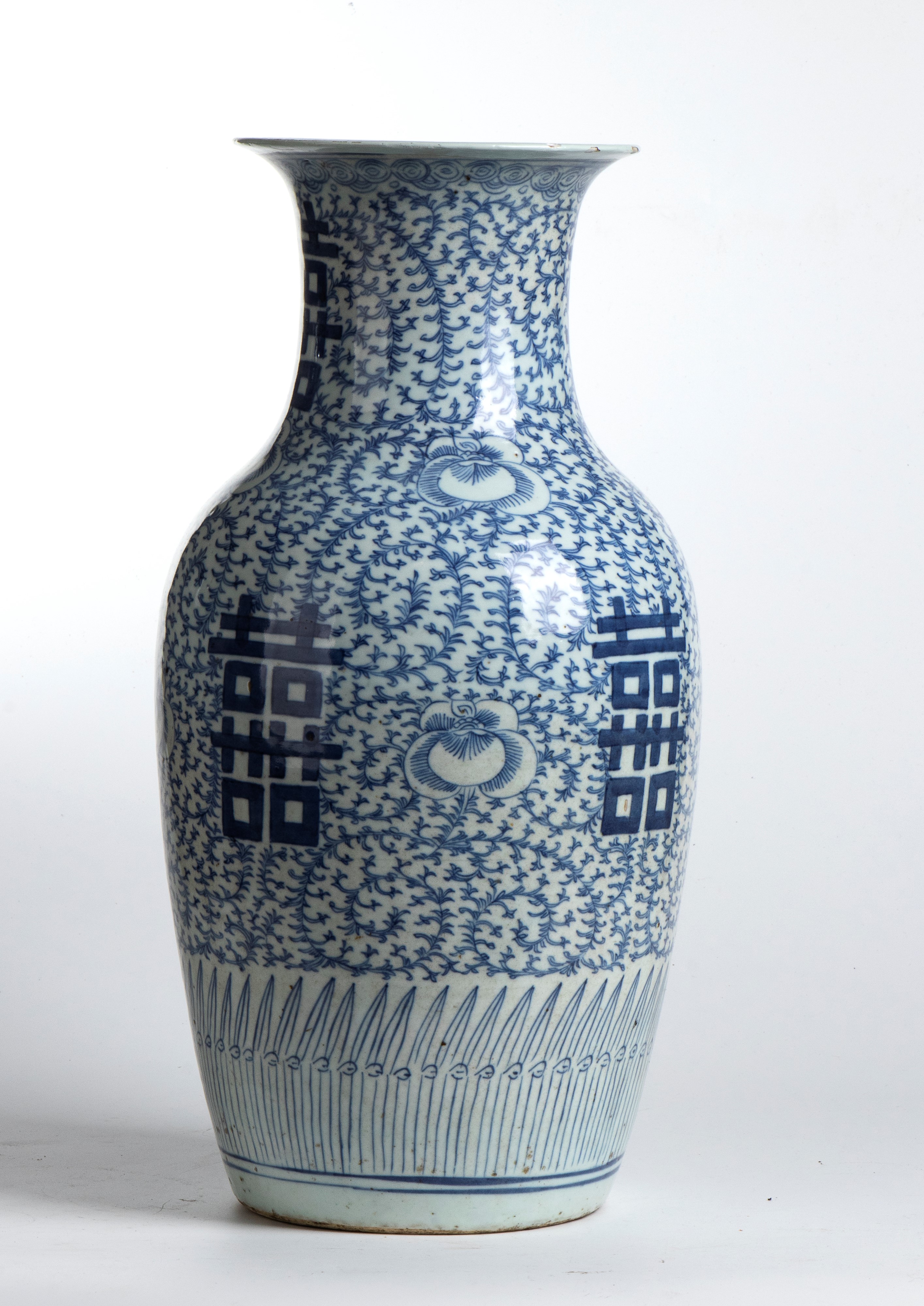 Vaso a balaustro dipinto in blu