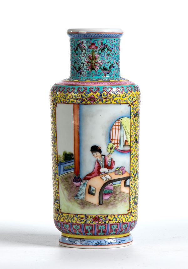 Vaso a balaustro dipinto a smalti policromi