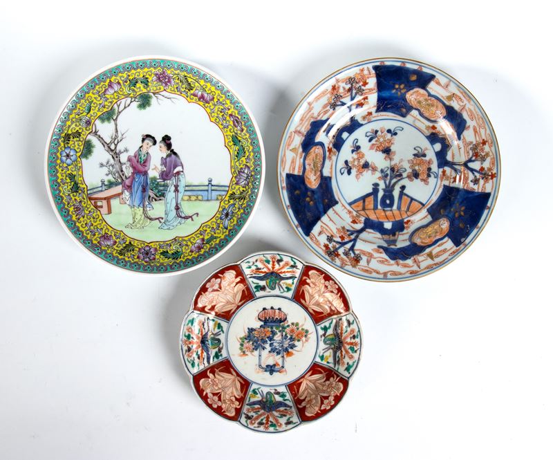 Lotto di tre piatti orientali