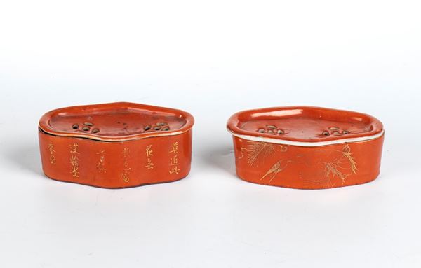 Pair of polylobed shaped "cricket cages"