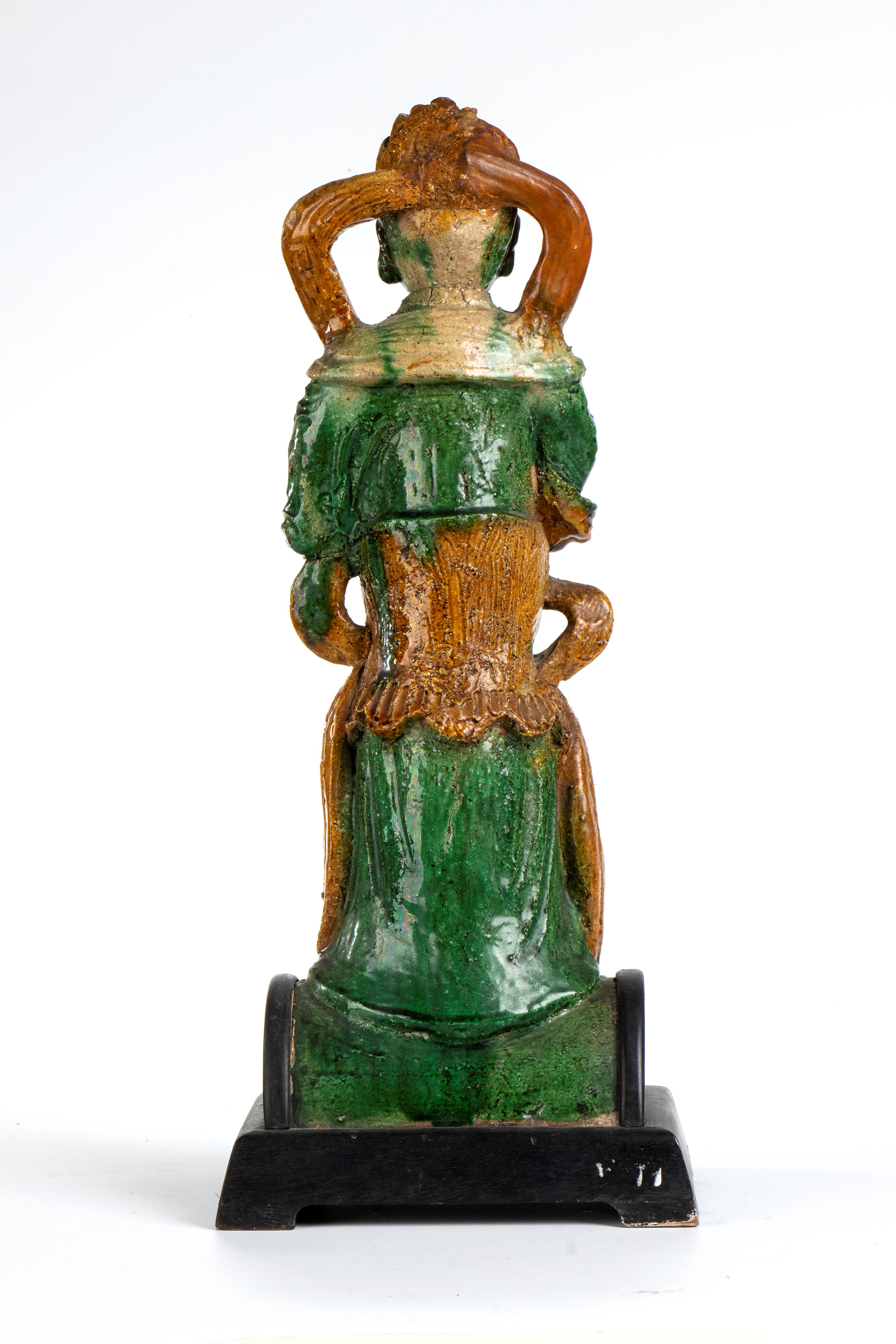 Figura in ceramica a smalti sancai