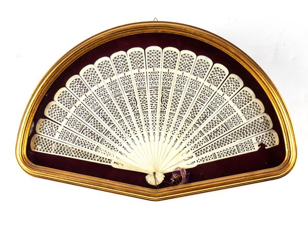 Hand fan