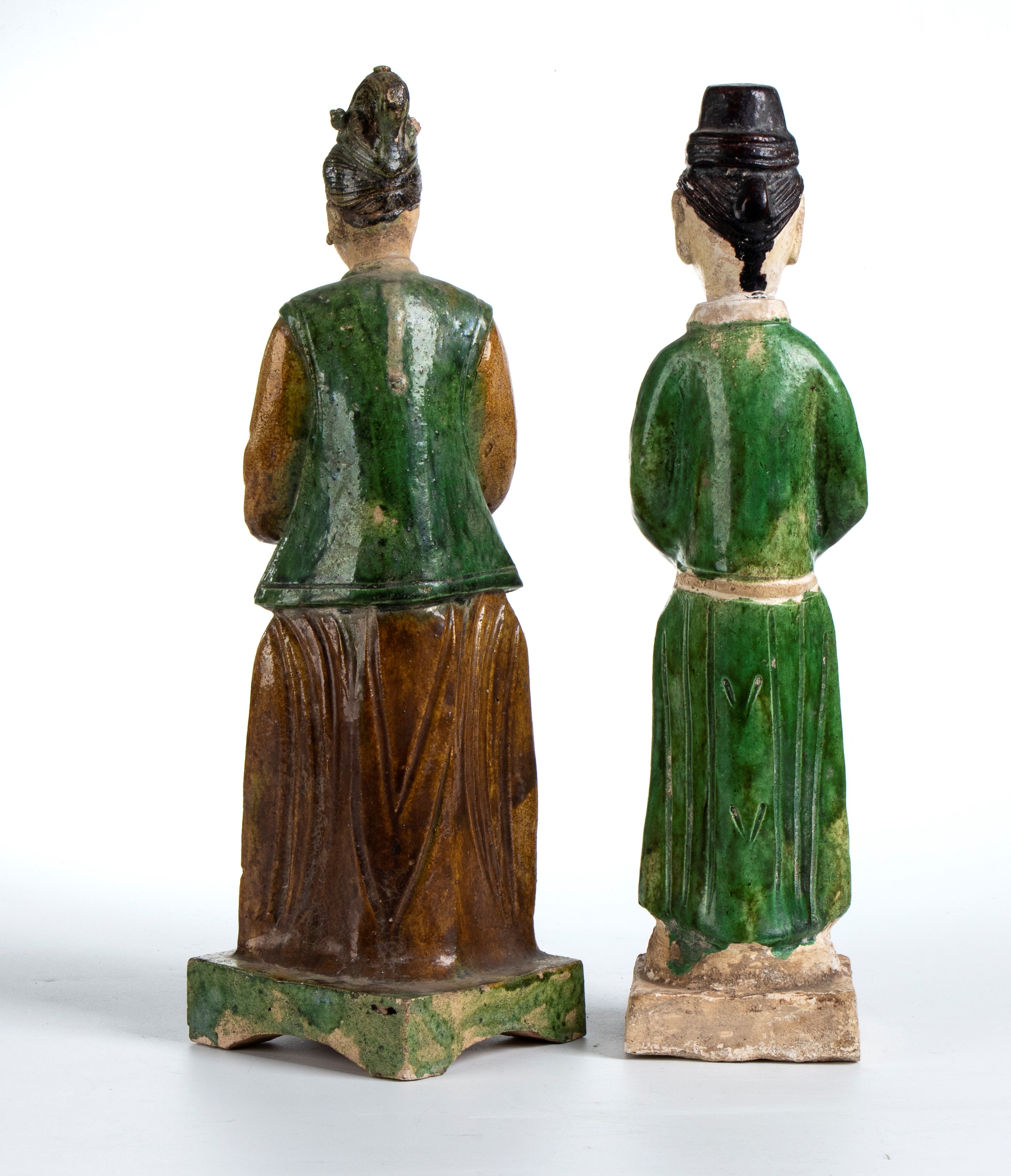 Gruppo di due figure in ceramica