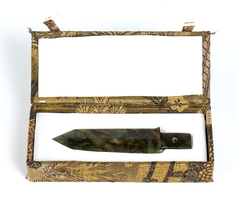 Lama rituale in giada