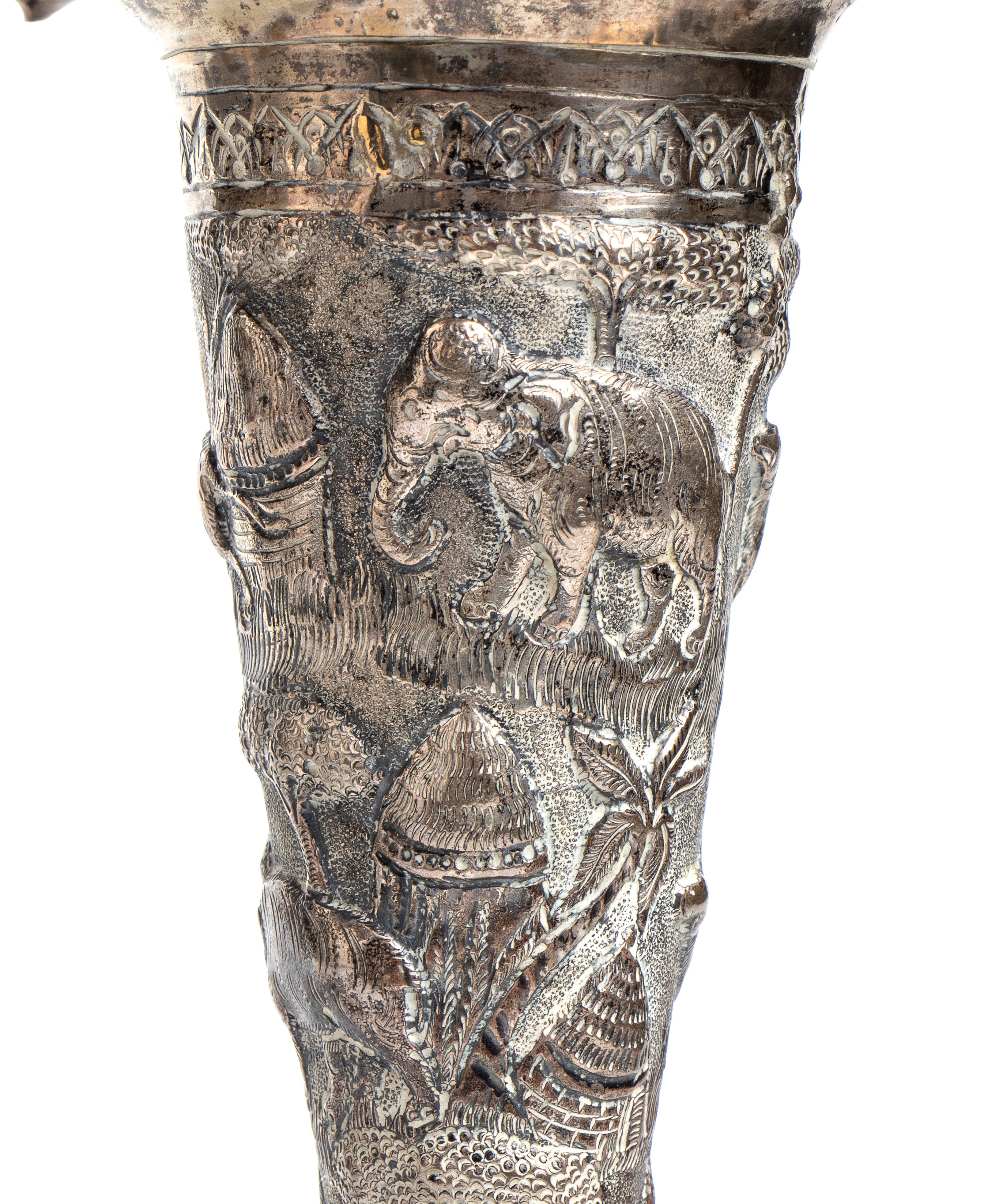 Coppia di vasi argentati