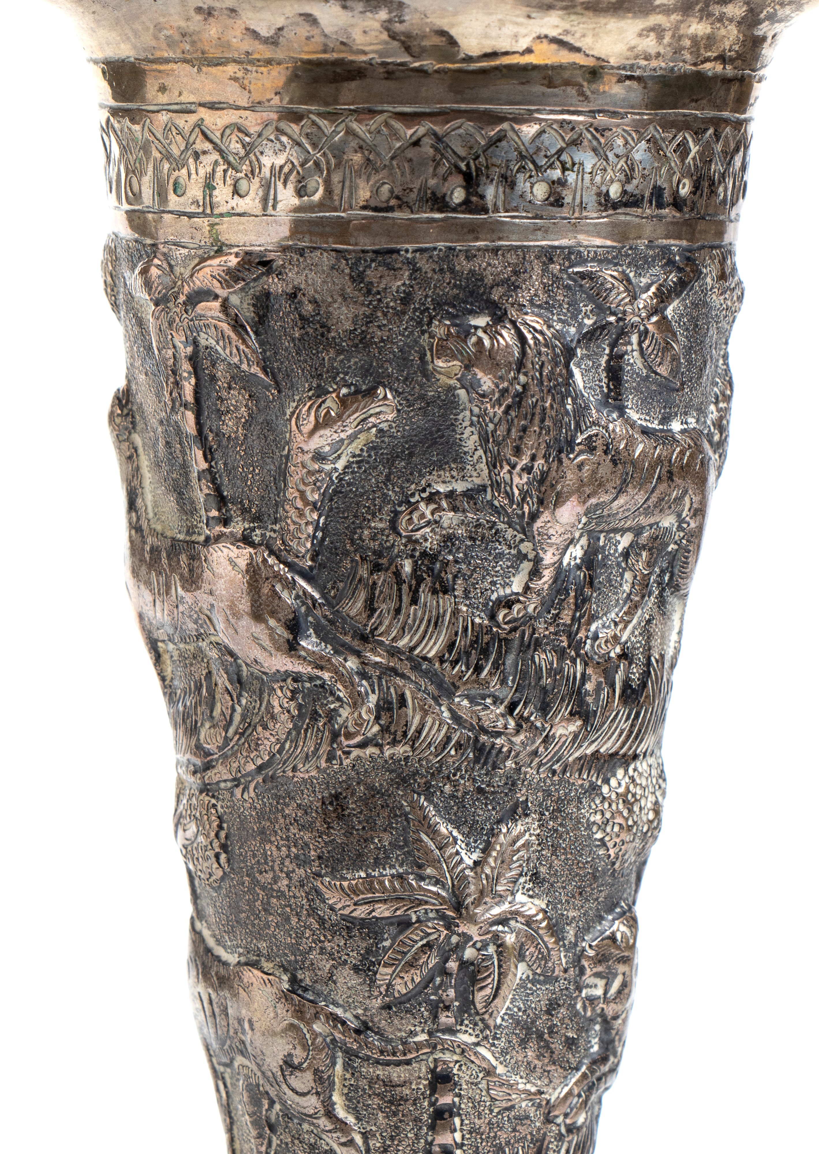 Coppia di vasi argentati