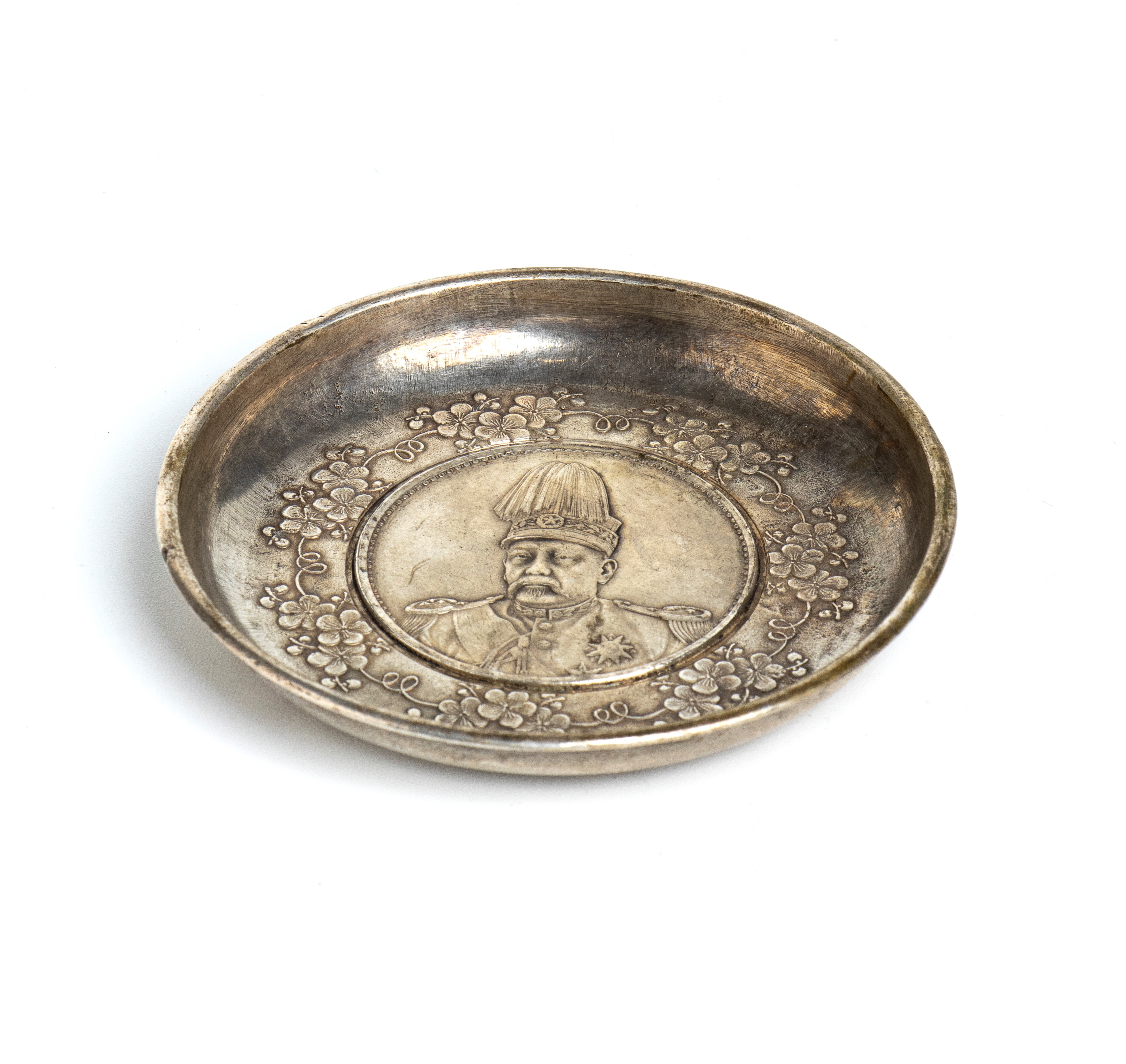 Piattino in metallo argentato