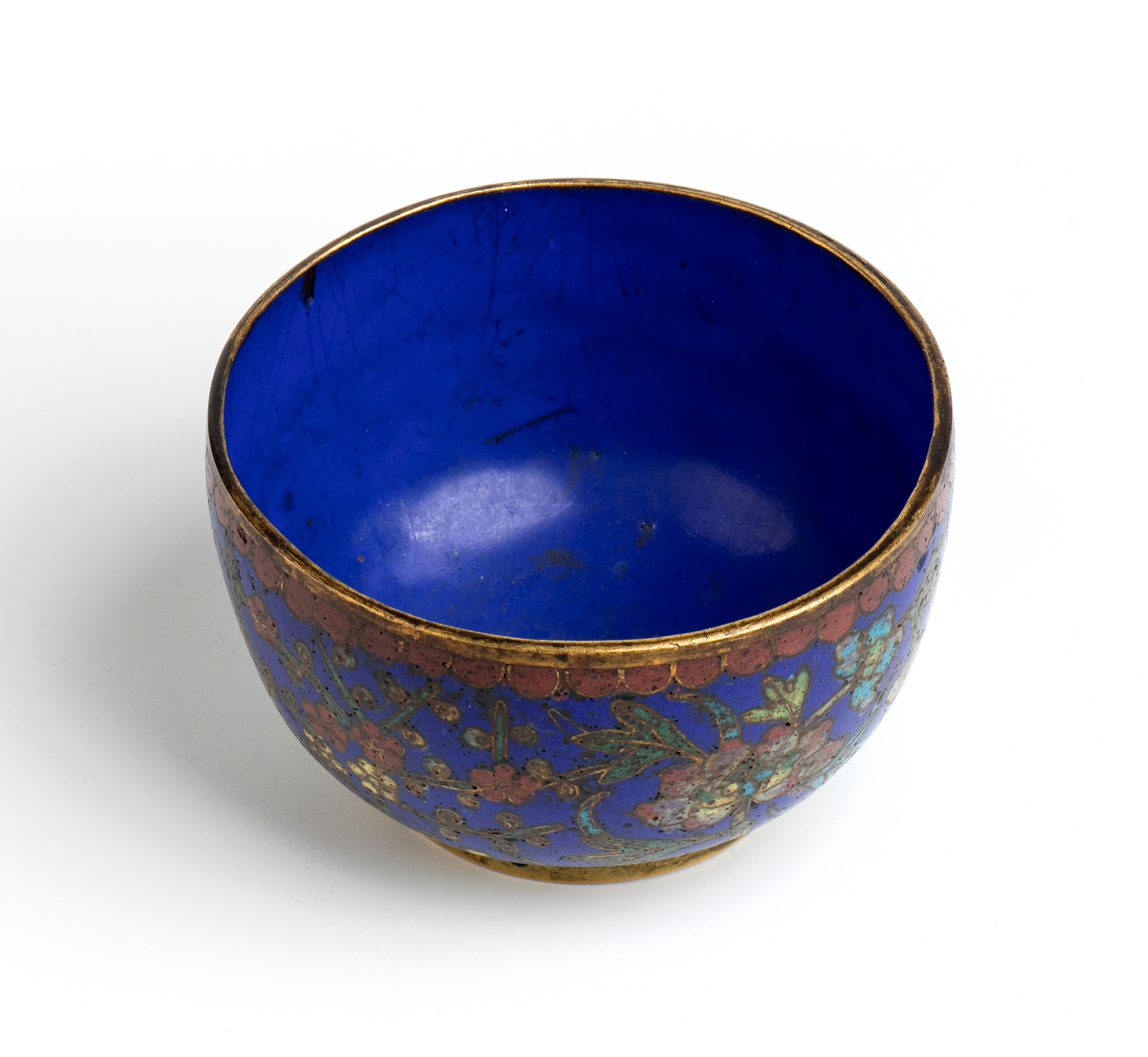 Ciotola in bronzo a smalto cloisonné